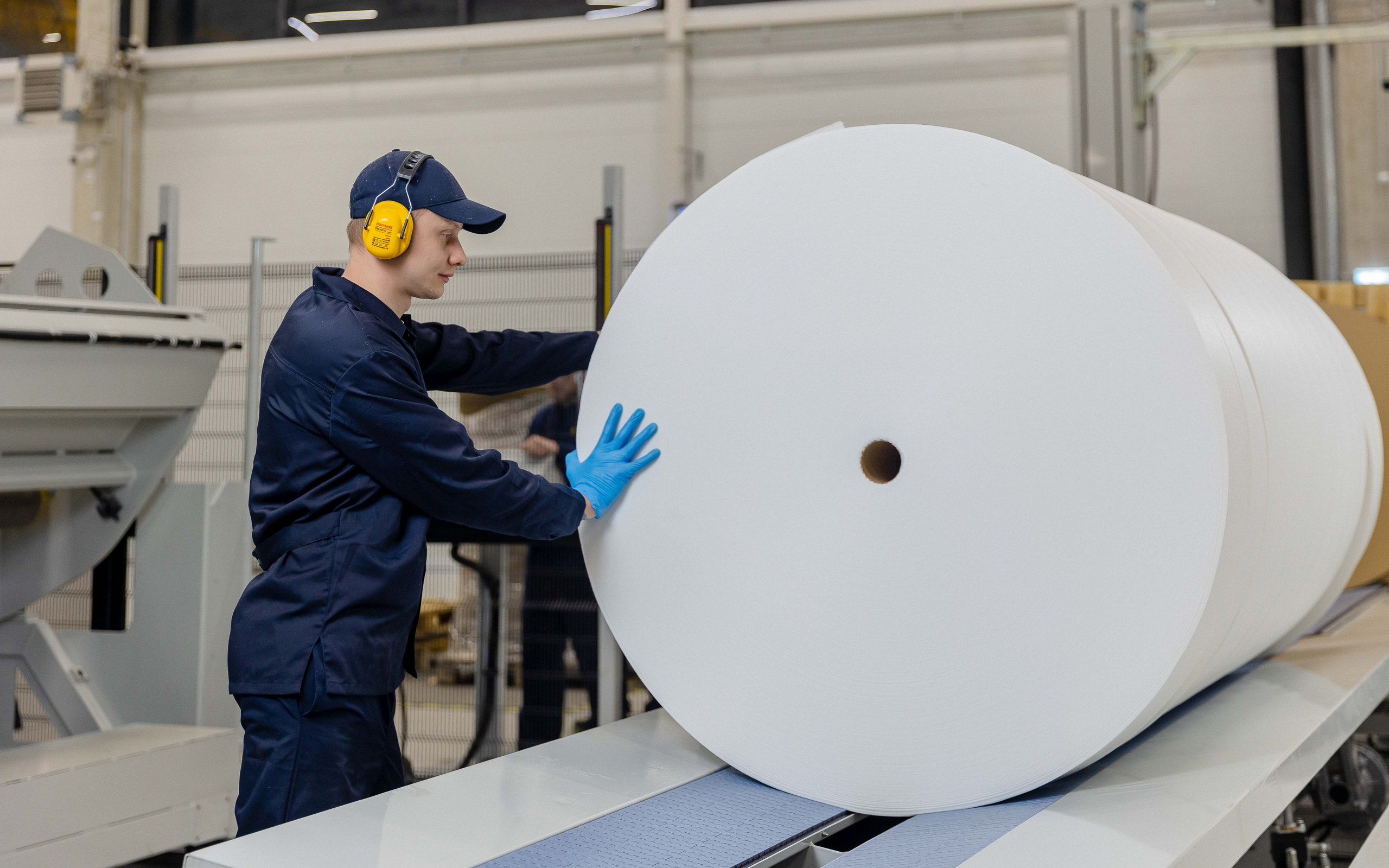 Сотрудники завода Naturell. Главная