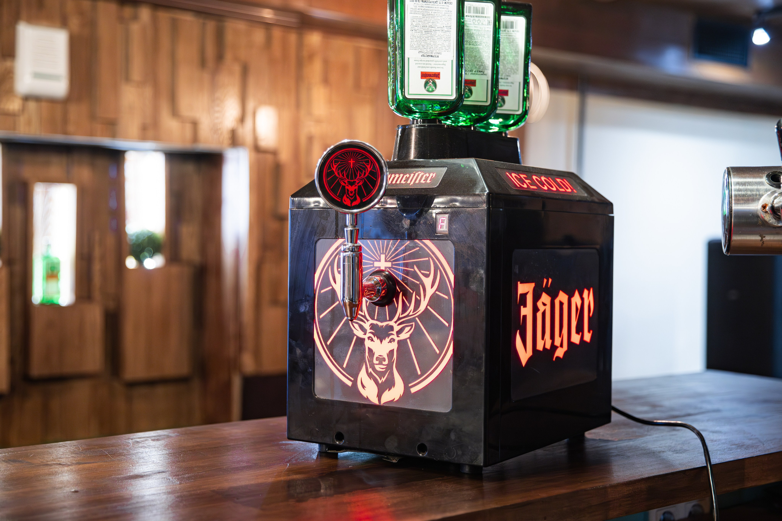 Бар Енот Романово 28. Фотограф Александр Поздняков  Новосибирск