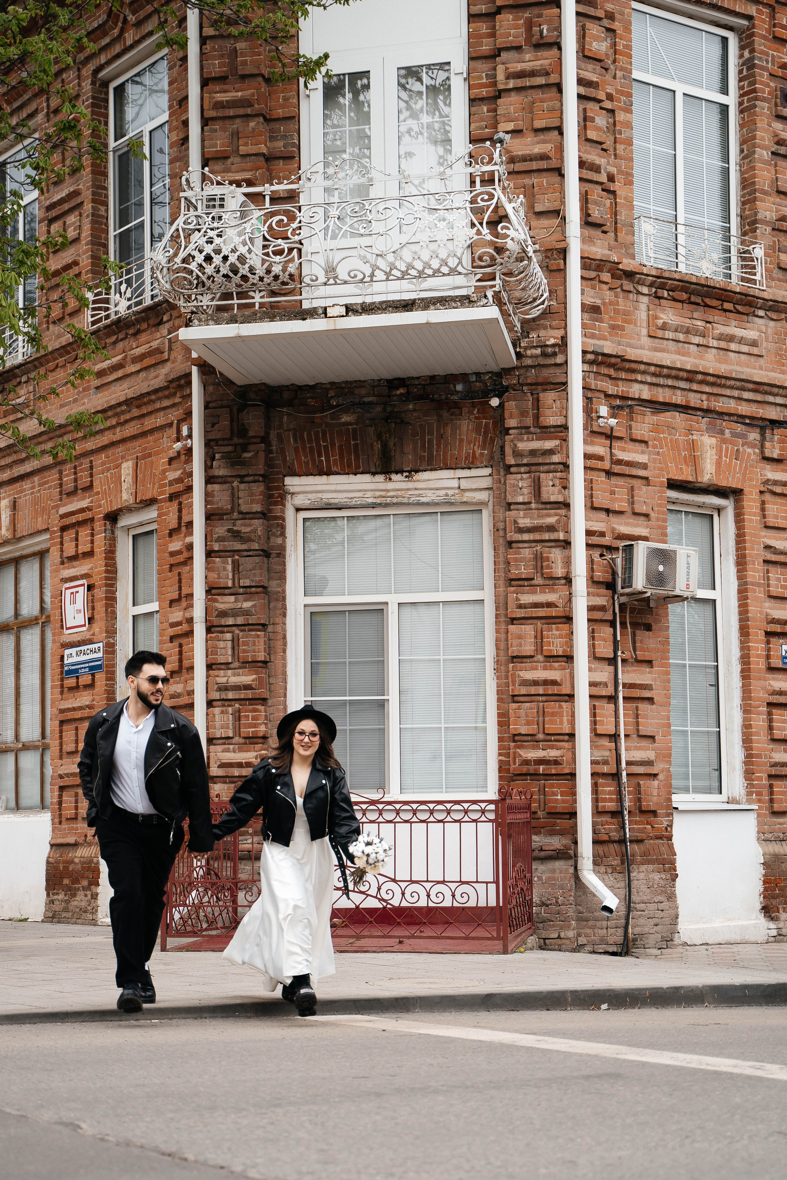 Никита и Лика — дождь, гранж, любовь. Свадебный и семейный фотограф