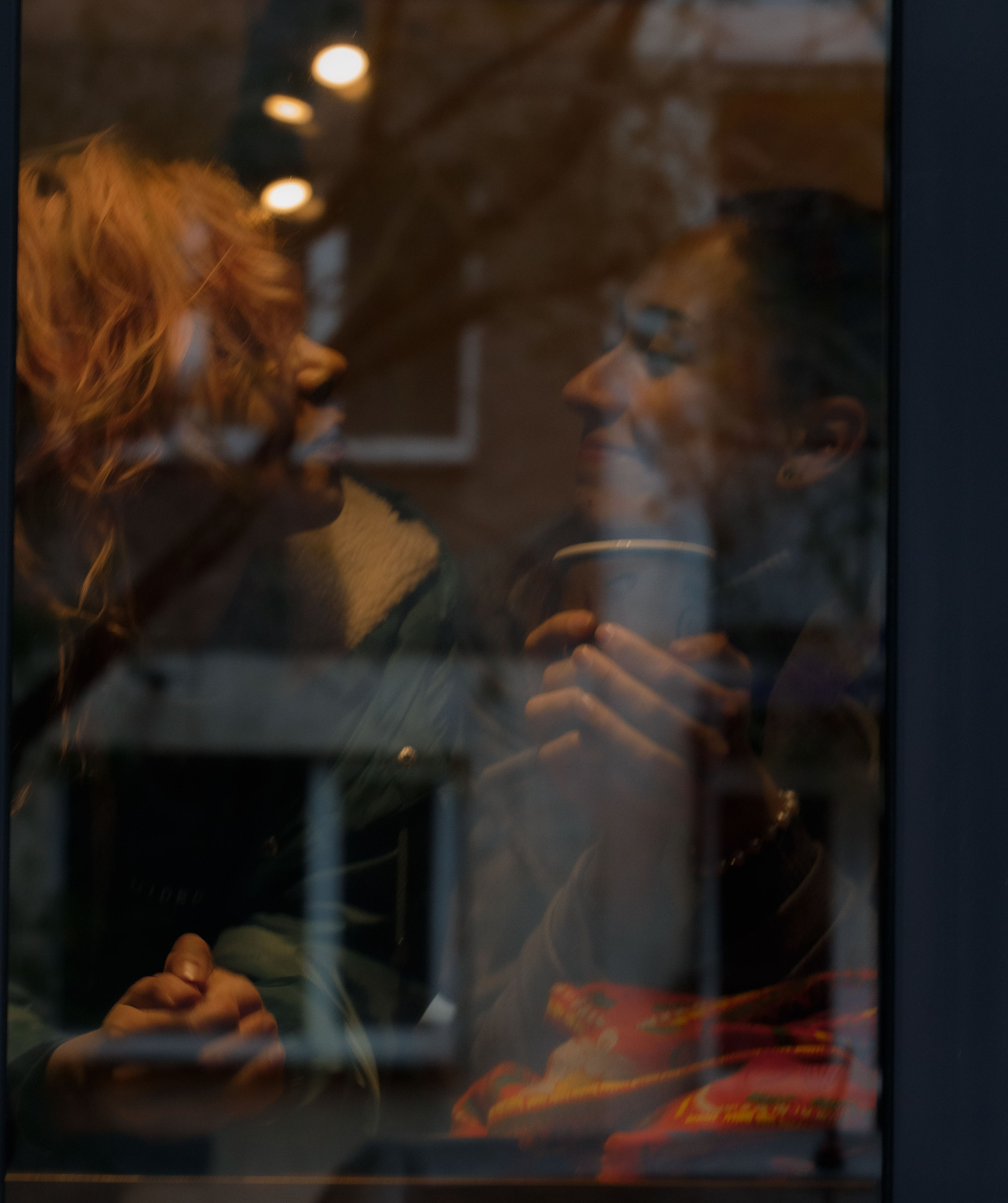 Прогулка-подглядывание Веня и Маша