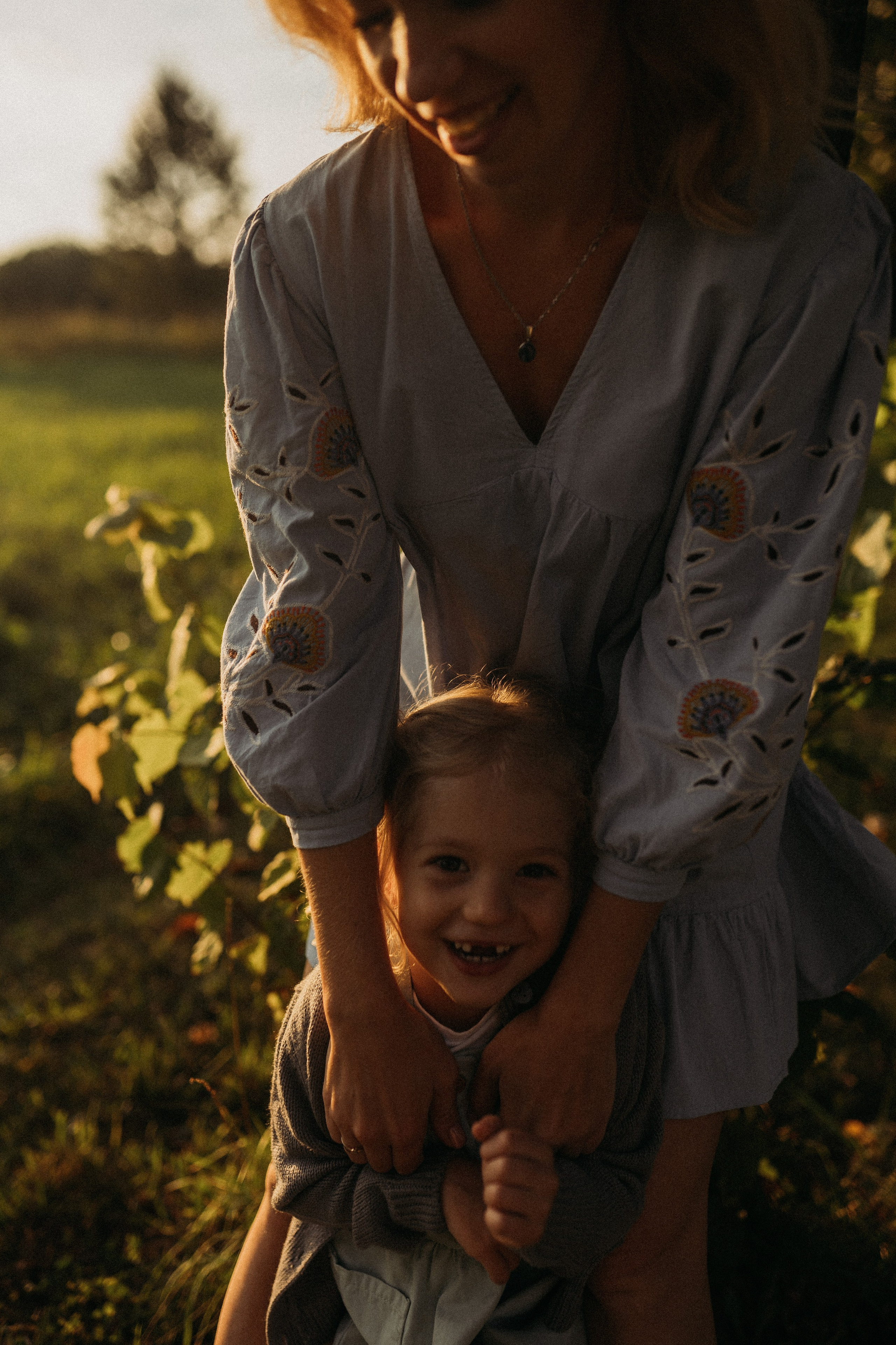 Тёплый летний вечер. Семейный и свадебный фотограф в Москве Оксана Гапеева