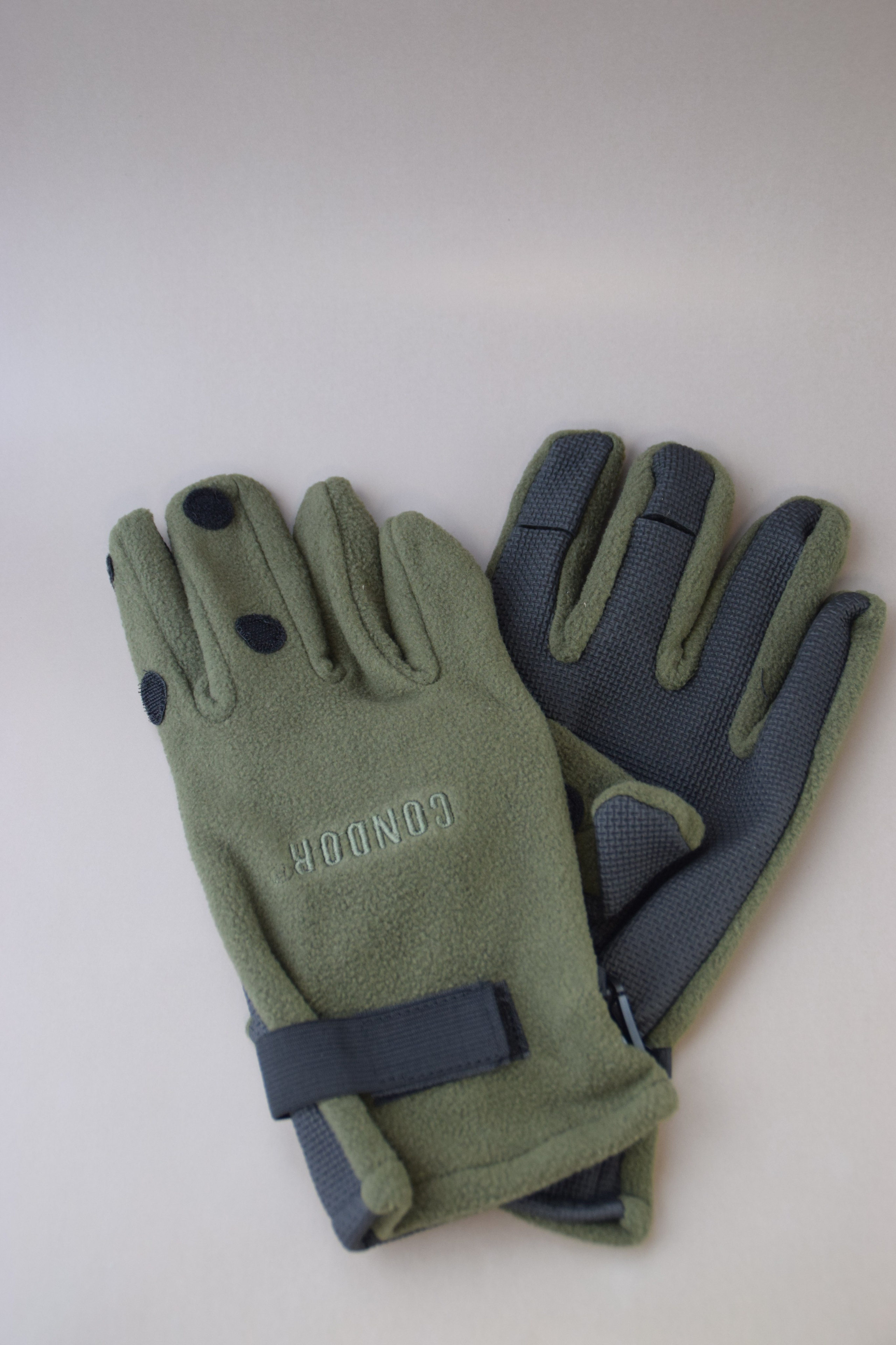 Одежда. Кузнецова Мария — профессиональный фотограф в Санкт-Петербурге | Предметная фотосъёмка, модельные тесты, актёрское портфолио, концерты