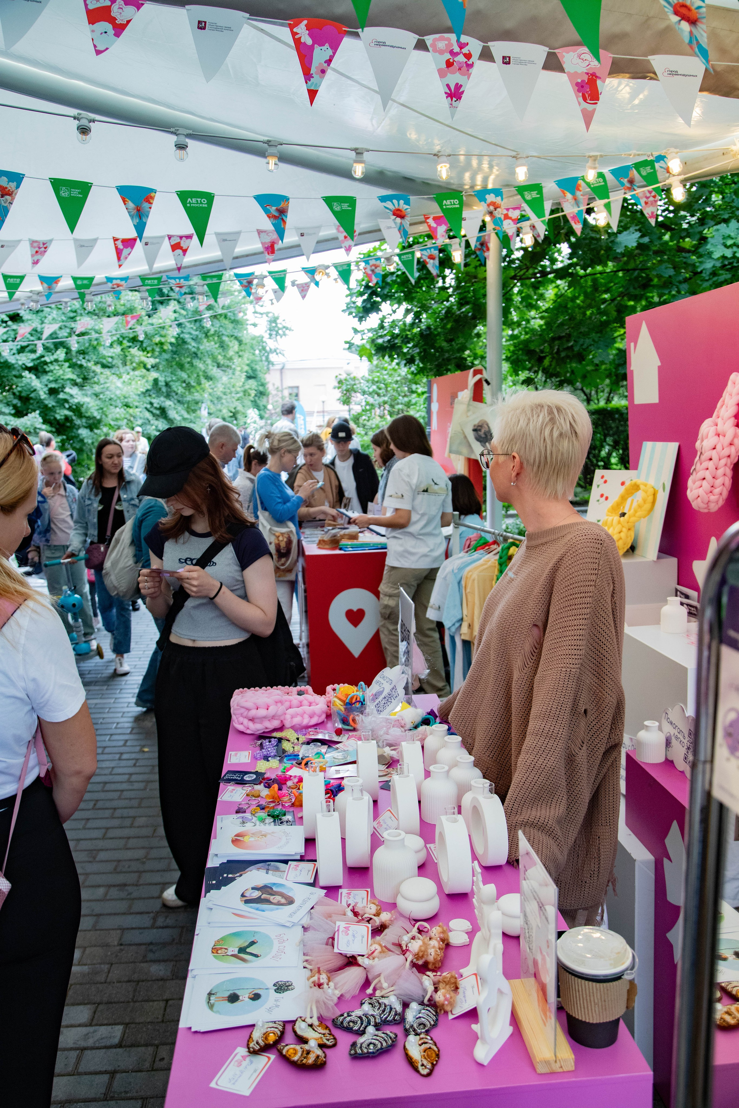Съемка для благотворительного фонда. Женский фотограф в Москве Рина Леонтьева