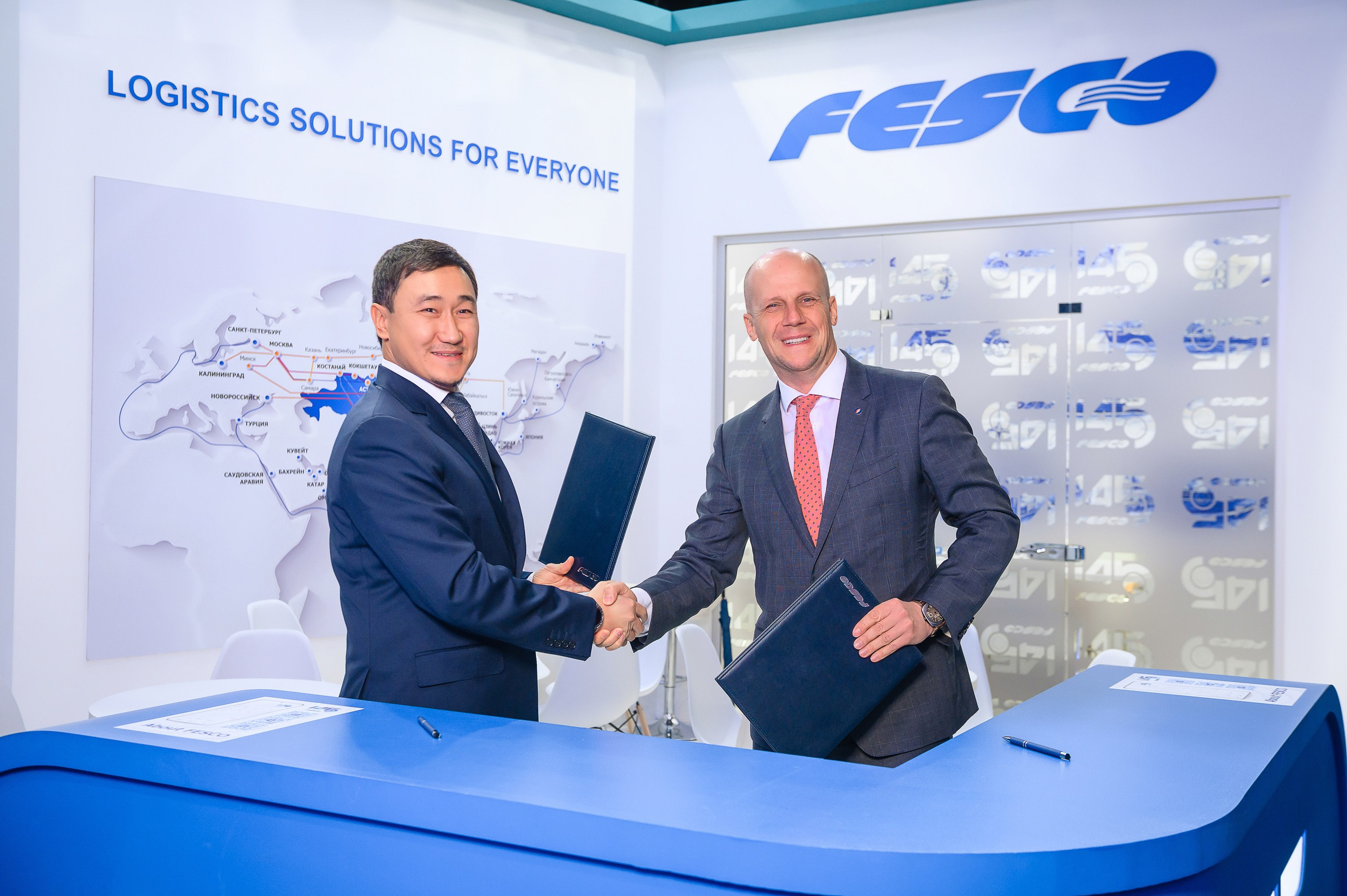 Компания Fesco на выставке TransLogistica Kazakhstan 2025. Интерьерный и репортажный фотограф в Алматы