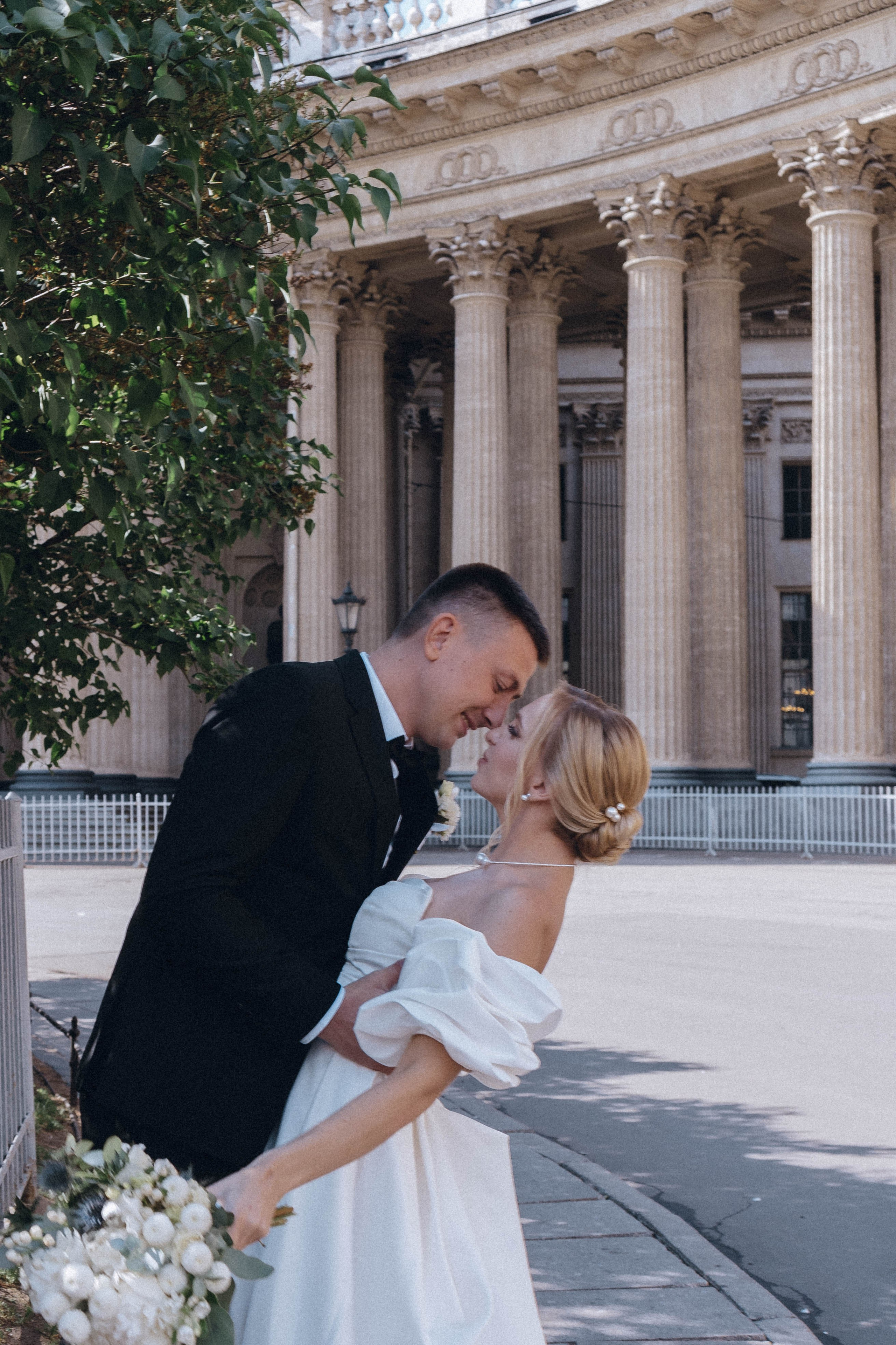 СВАДЕНБНАЯ СЬЕМКА НА КАТЕРЕ ПО КАНАЛАМ САНКТ-ПЕТЕРБУРГА И В АКВАТОРИИ НЕВЫ. Профессиональный фотограф, Санкт-Петербург — Виктория Богомолова