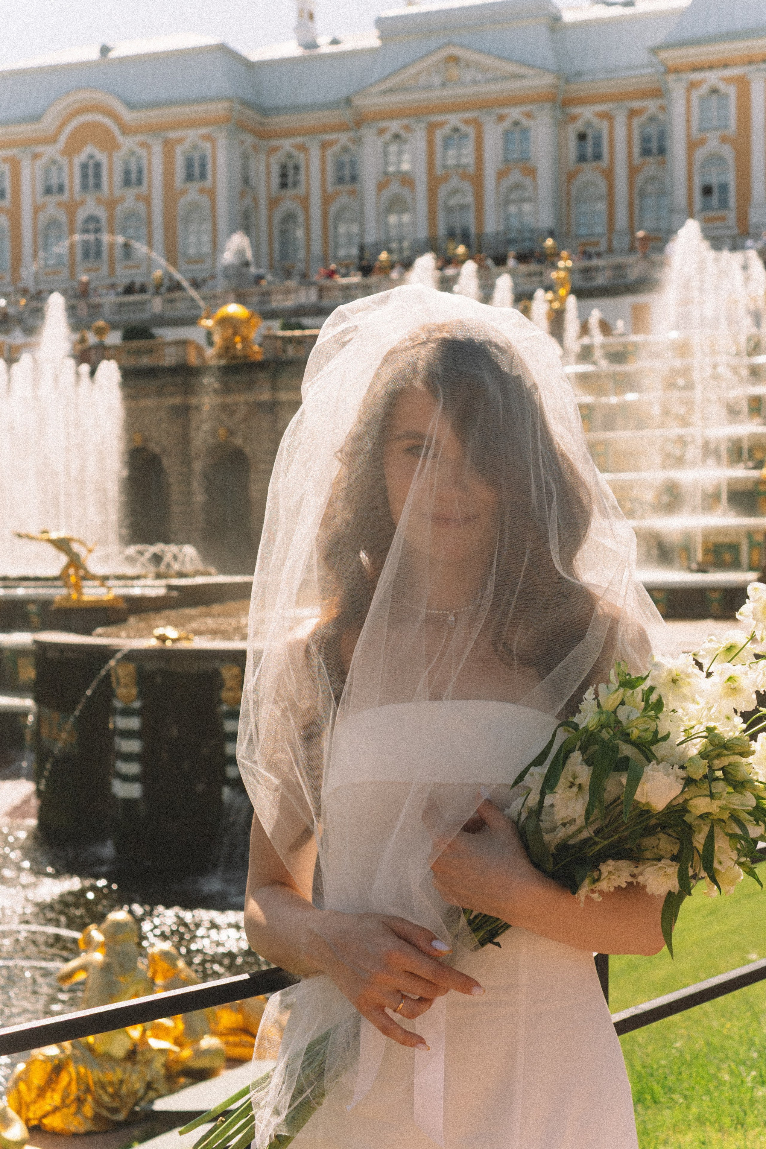 СВАДЕБНАЯ СЬЕМКА В ПЕТЕРГОФЕ И СЬЕМКА РЕПОРТАЖА В ЗАГСЕ ПЕТЕРГОФА. Профессиональный фотограф, Санкт-Петербург — Виктория Богомолова