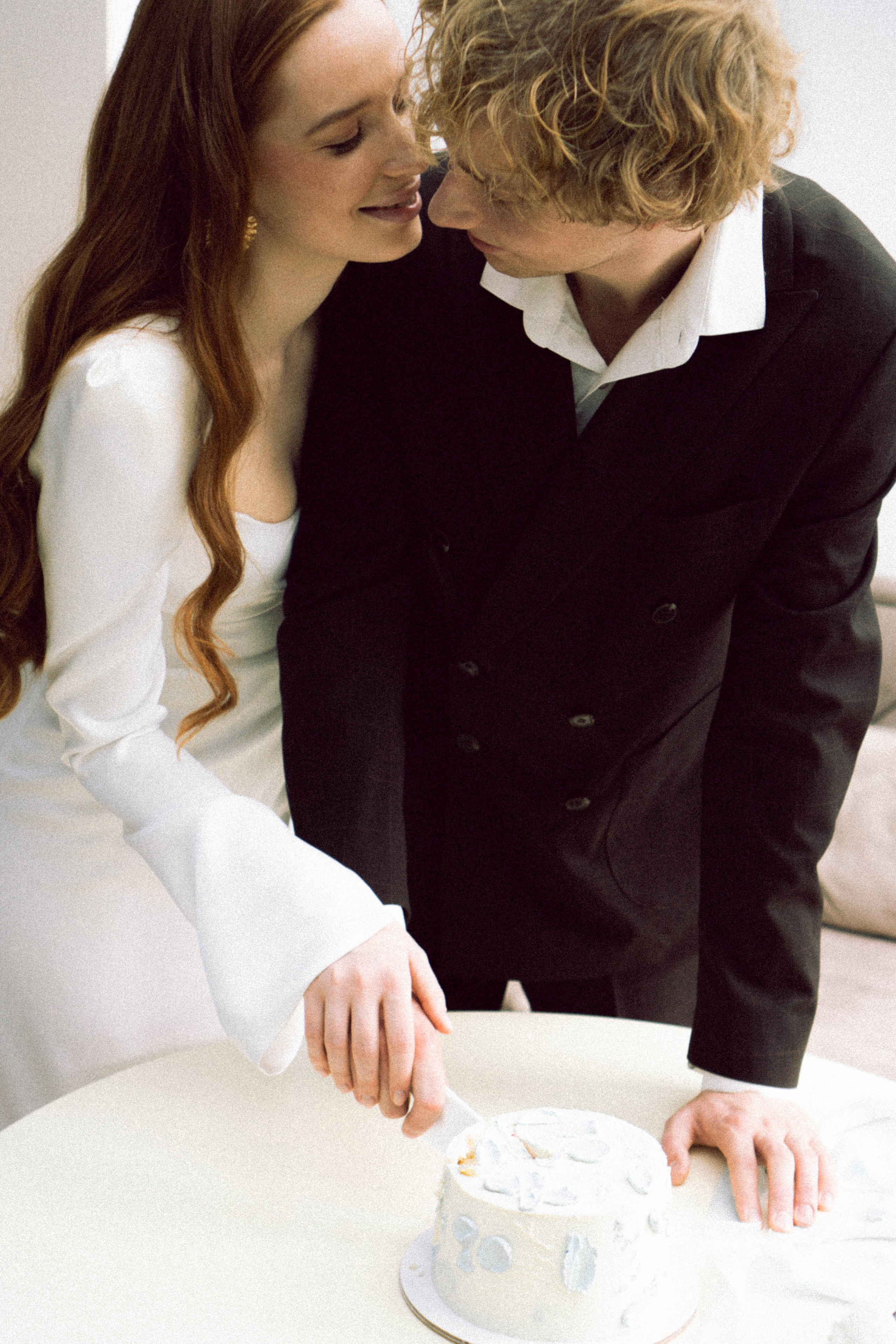 СВАДЕБНАЯ СЬЕМКА В ОТЕЛЕ. СБОРЫ ЖЕНИХА И НЕВЕСТЫ И ТАКЖЕ ТОР И ПОДГОТОВКА К ПРОГУЛКЕ. Профессиональный фотограф, Санкт-Петербург — Виктория Богомолова