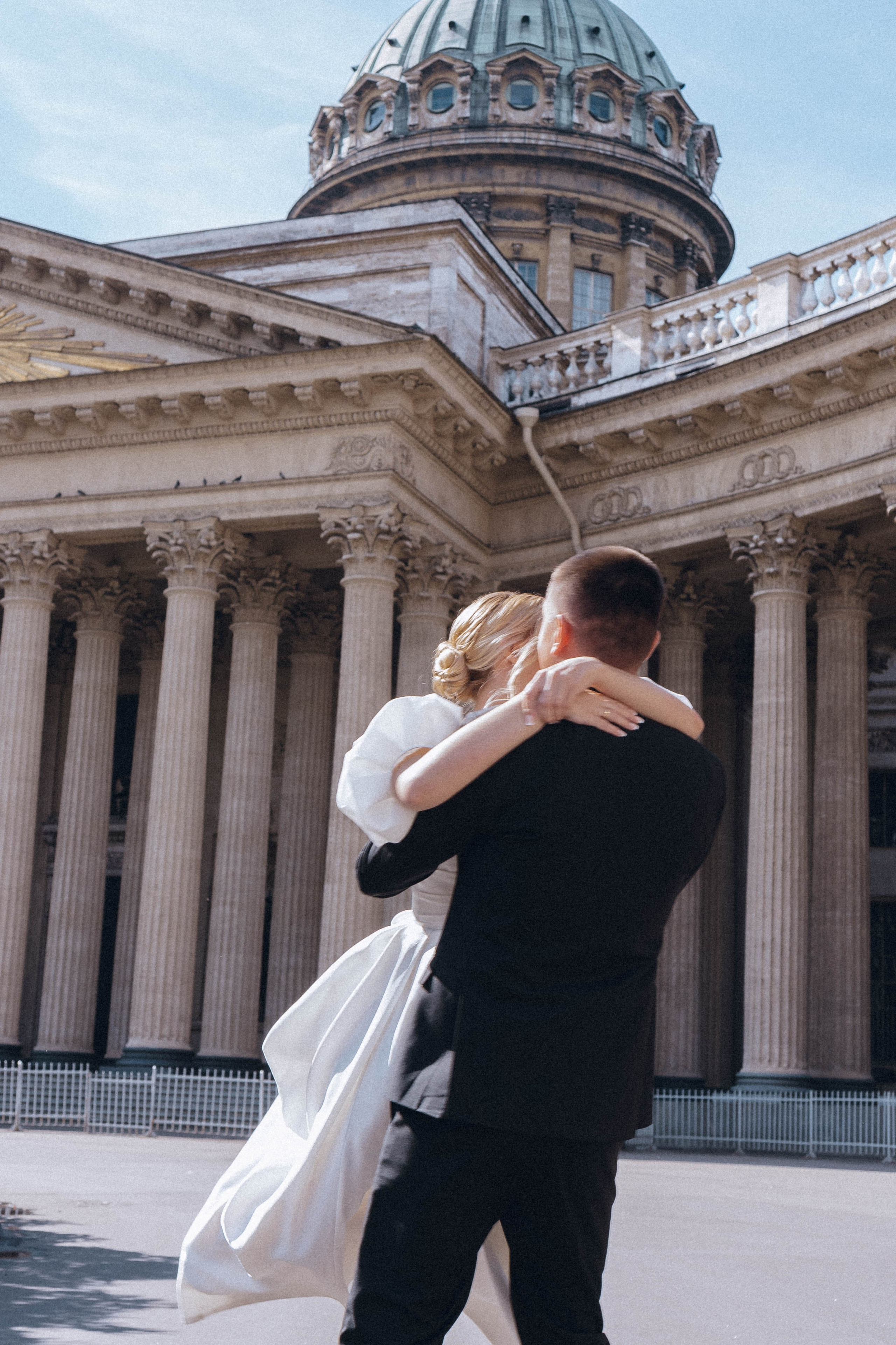 СВАДЕНБНАЯ СЬЕМКА НА КАТЕРЕ ПО КАНАЛАМ САНКТ-ПЕТЕРБУРГА И В АКВАТОРИИ НЕВЫ. Профессиональный фотограф, Санкт-Петербург — Виктория Богомолова