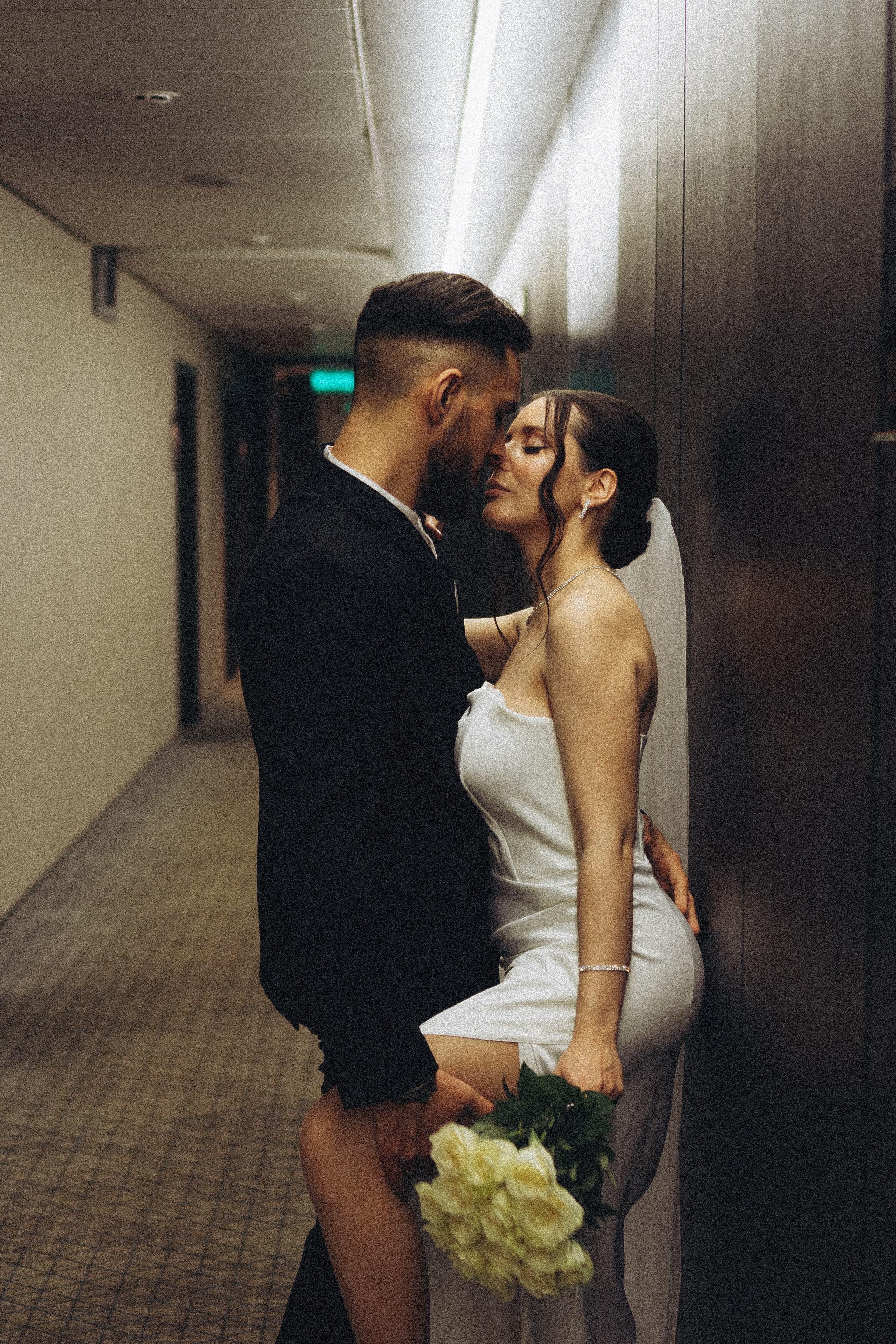 СВАДЕБНАЯ СЬЕМКА СБОРОВ ЖЕНИХА И НЕВЕСТЫ В ОТЕЛЕ И ТАКЖЕ ФОТОСЕССИИЯ В ОТЕЛЕЕ МЕГАПОЛИС БРЯНСК. Профессиональный фотограф, Санкт-Петербург — Виктория Богомолова