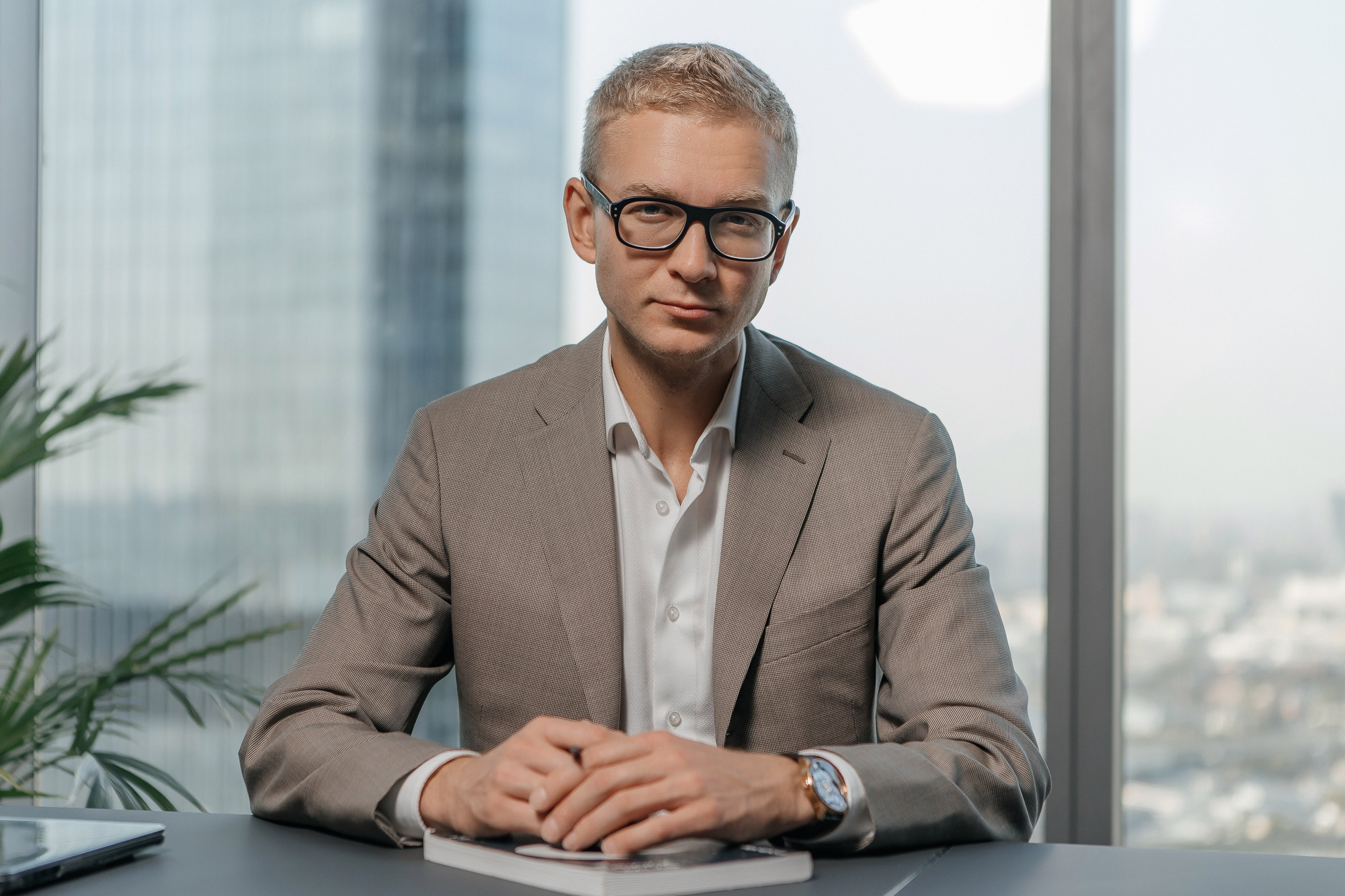 Moscow City бизнес портрет. Фотограф в Москве Дмитрий Жарков