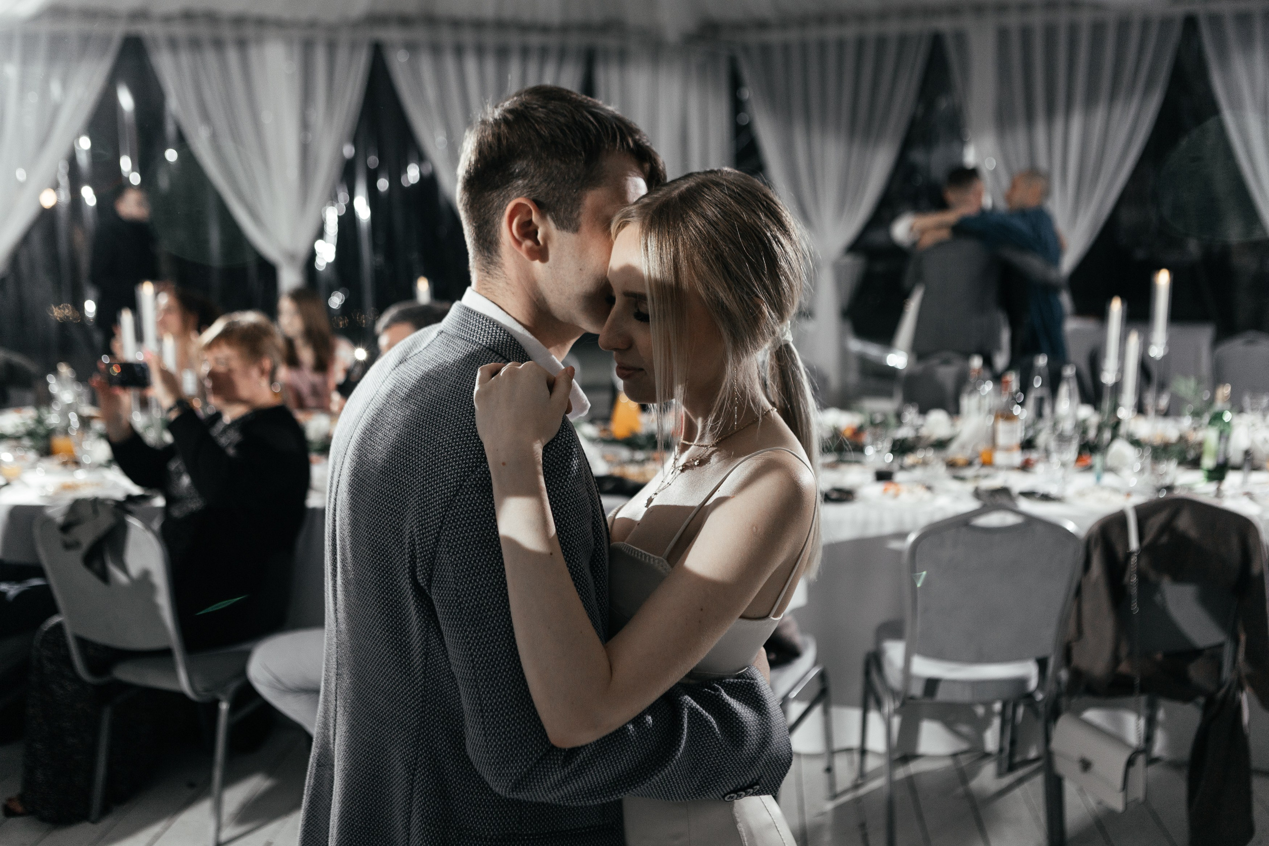 Свадебный фотограф Уфа — Руслан ГабдлисламовЖивые эмоции, красивые кадры, воспоминания на всю жизнь.Работаю по всей Республике Башкортоста. Свадебный фотограф Уфа Руслан Габдлисламов