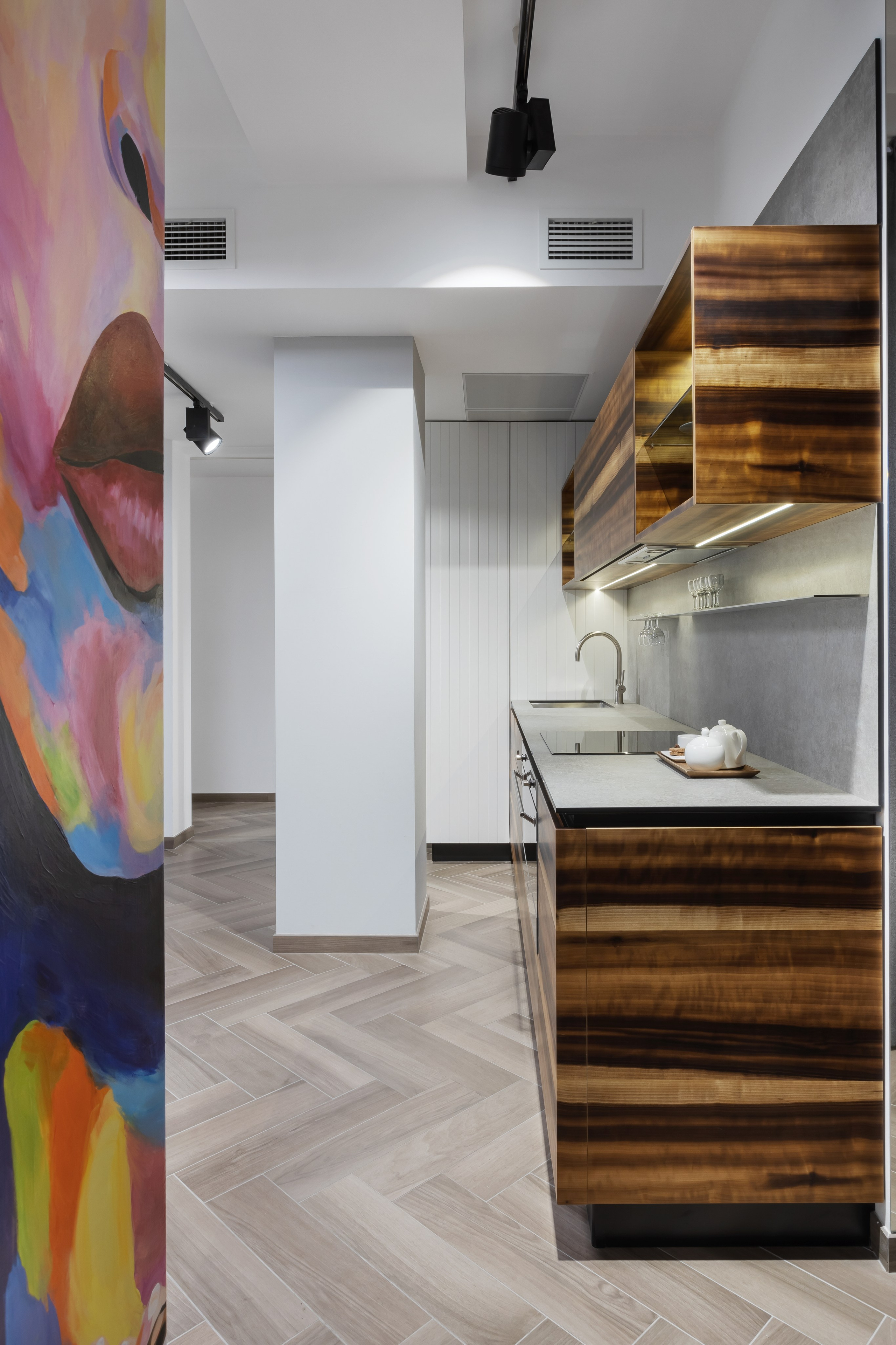 Кухня из натурального шпона. Мебель на заказ