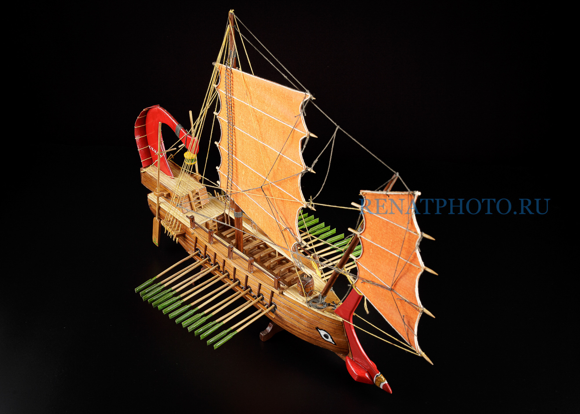 Renatphoto-Предметная фотосъёмка для музеев. Профессиональная фотосъёмка интерьеров, предметная фотосессия еды для меню г. Анапа