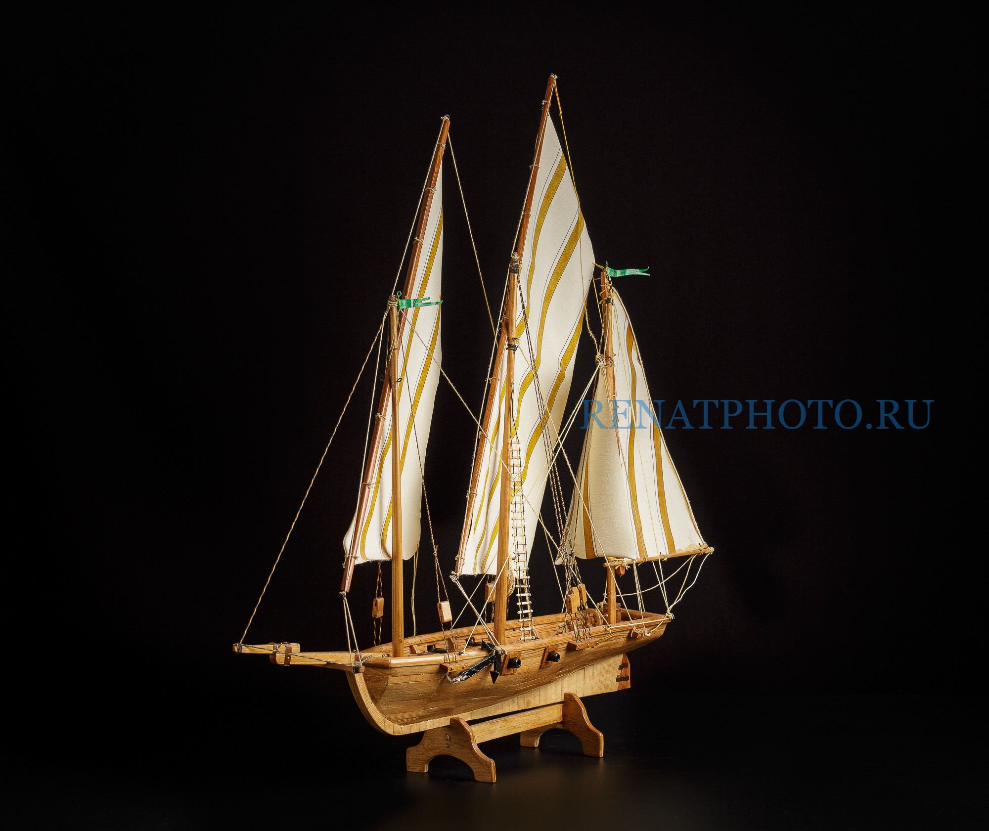 Renatphoto-Предметная фотосъёмка для музеев. Профессиональная фотосъёмка интерьеров, предметная фотосессия еды для меню г. Анапа