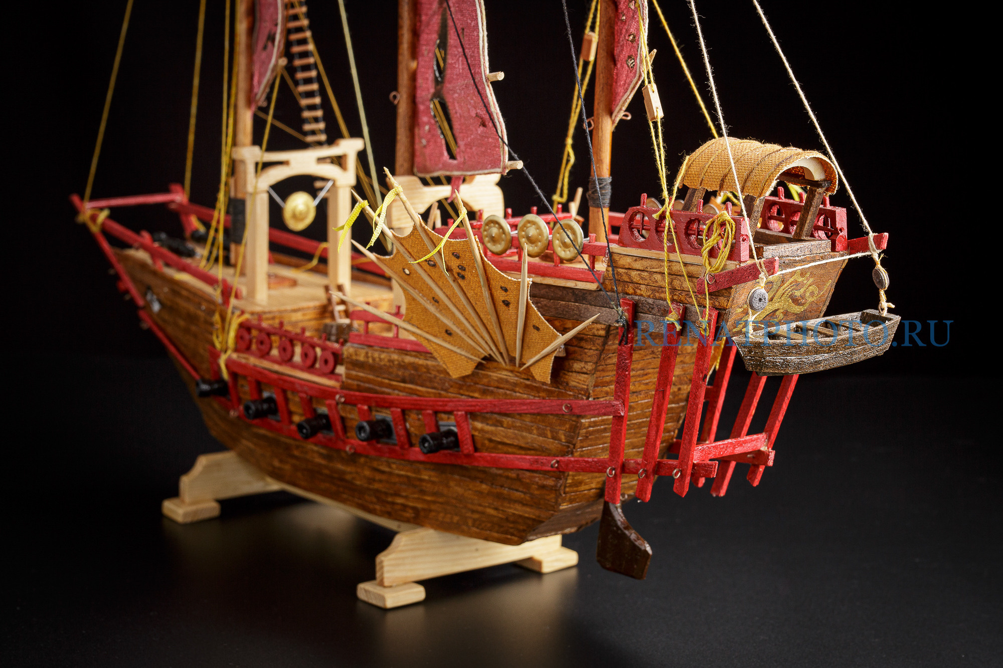 Renatphoto-Предметная фотосъёмка для музеев. Профессиональная фотосъёмка интерьеров, предметная фотосессия еды для меню г. Анапа