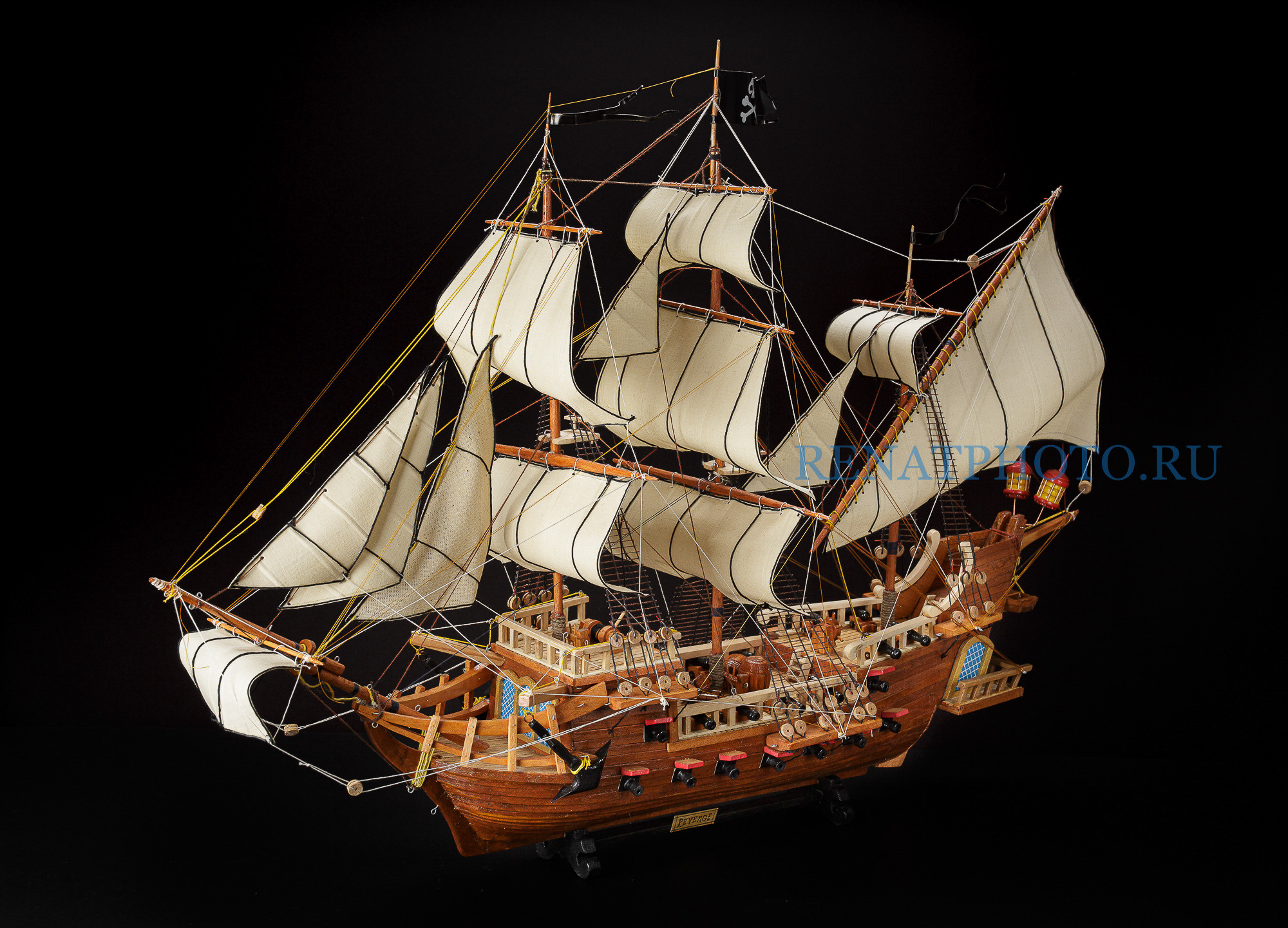 Renatphoto-Предметная фотосъёмка для музеев. Профессиональная фотосъёмка интерьеров, предметная фотосессия еды для меню г. Анапа