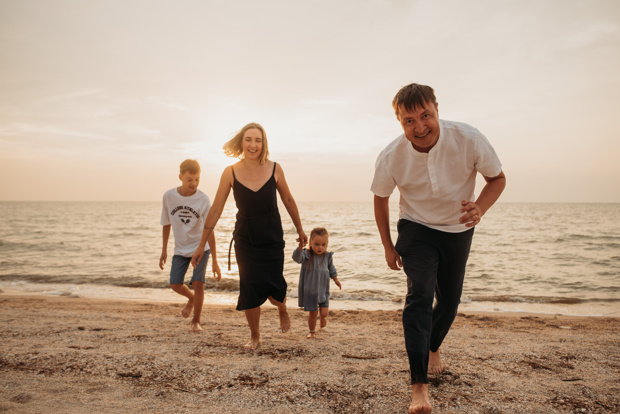 Прогулка на косе. Детский и семейный фотограф выпускной альбом Приморско-Ахтарск