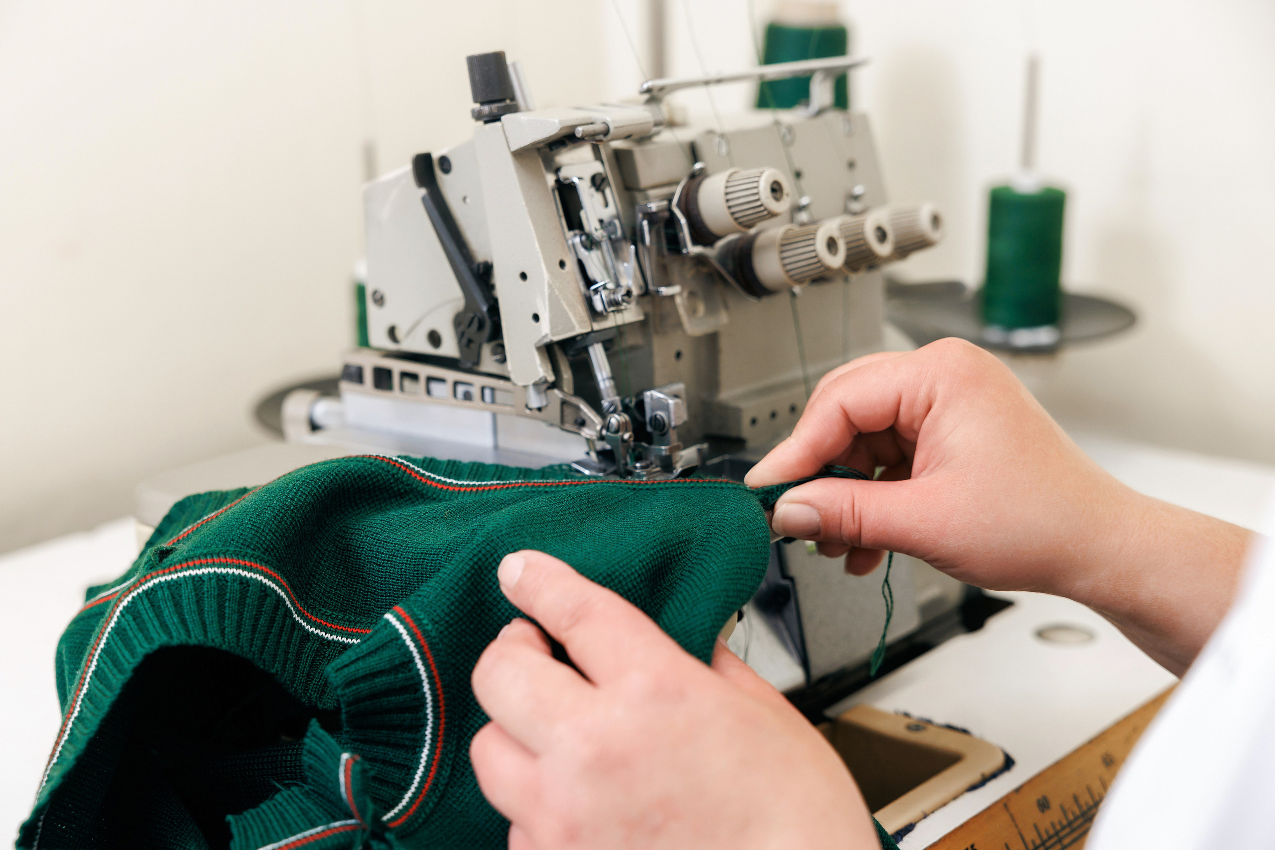 Швейное производство. Фотограф Виталий Хайлов, Екатеринбург