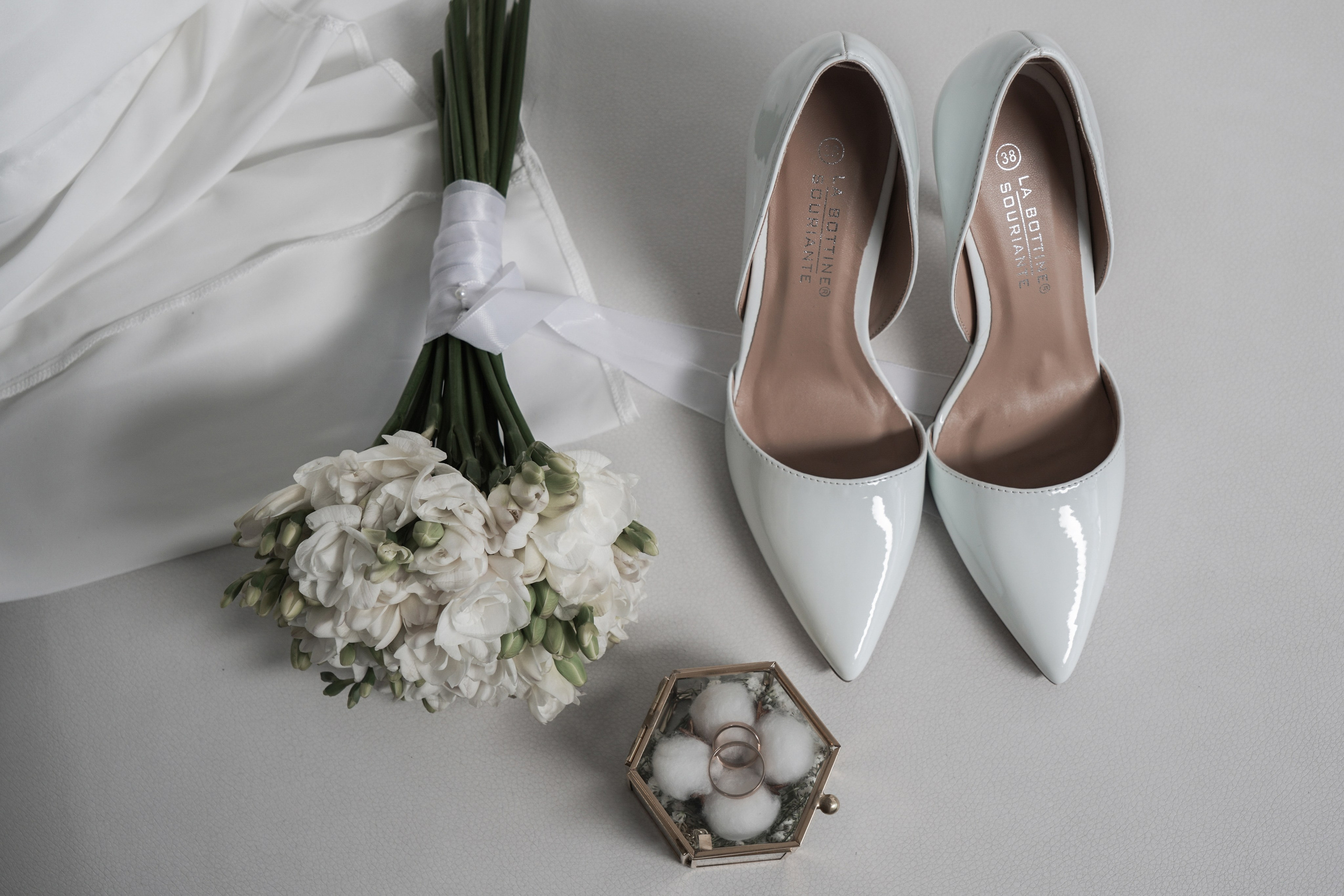 Классические утренние сборы жениха и невесты. Свадебный, семейный и контент фотограф в Санкт- Петербурге Елена Грие