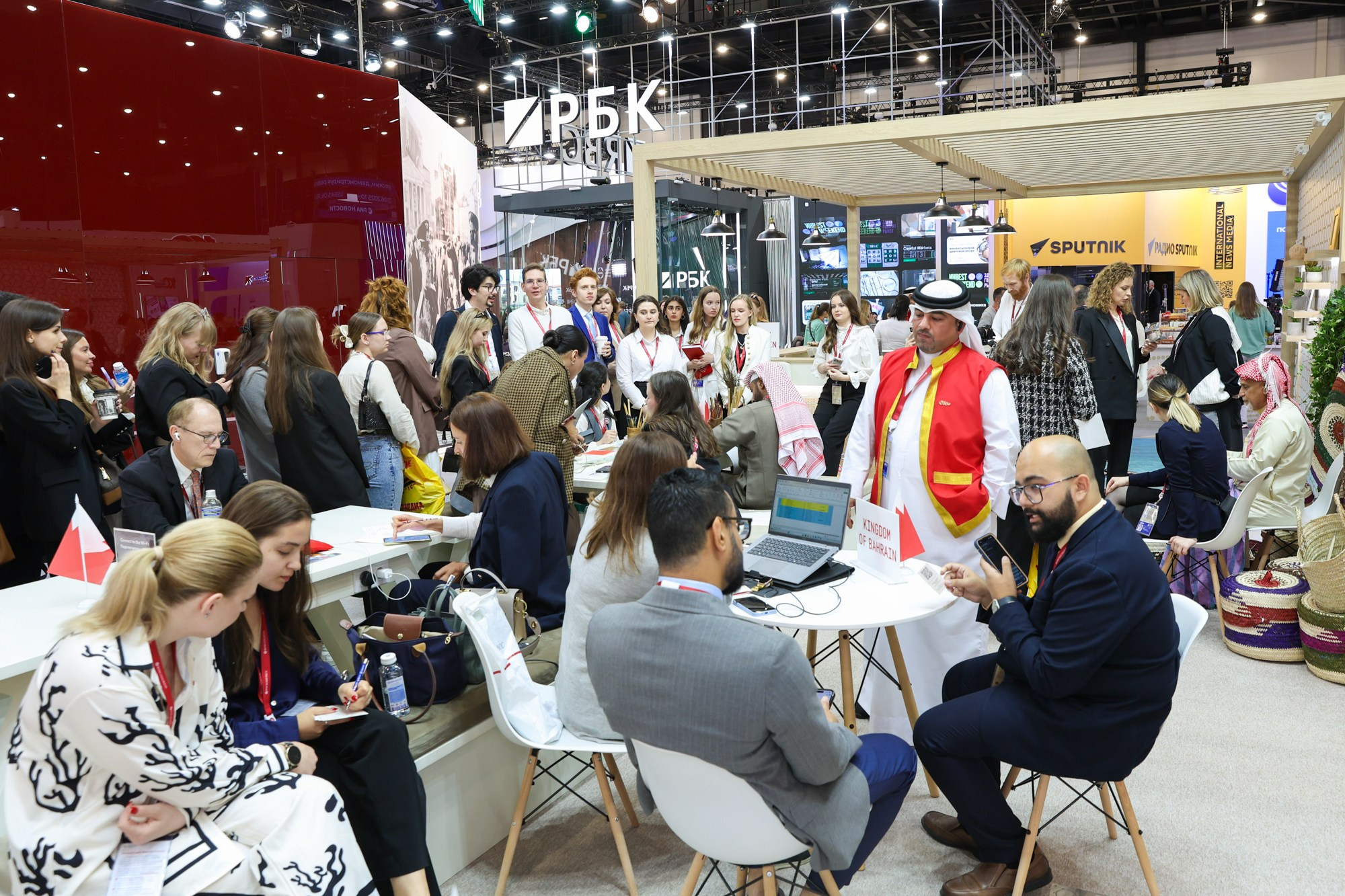 Стенд Королевства Бахрейн на ПМЭФ 2025. Фотограф Дарья Попова