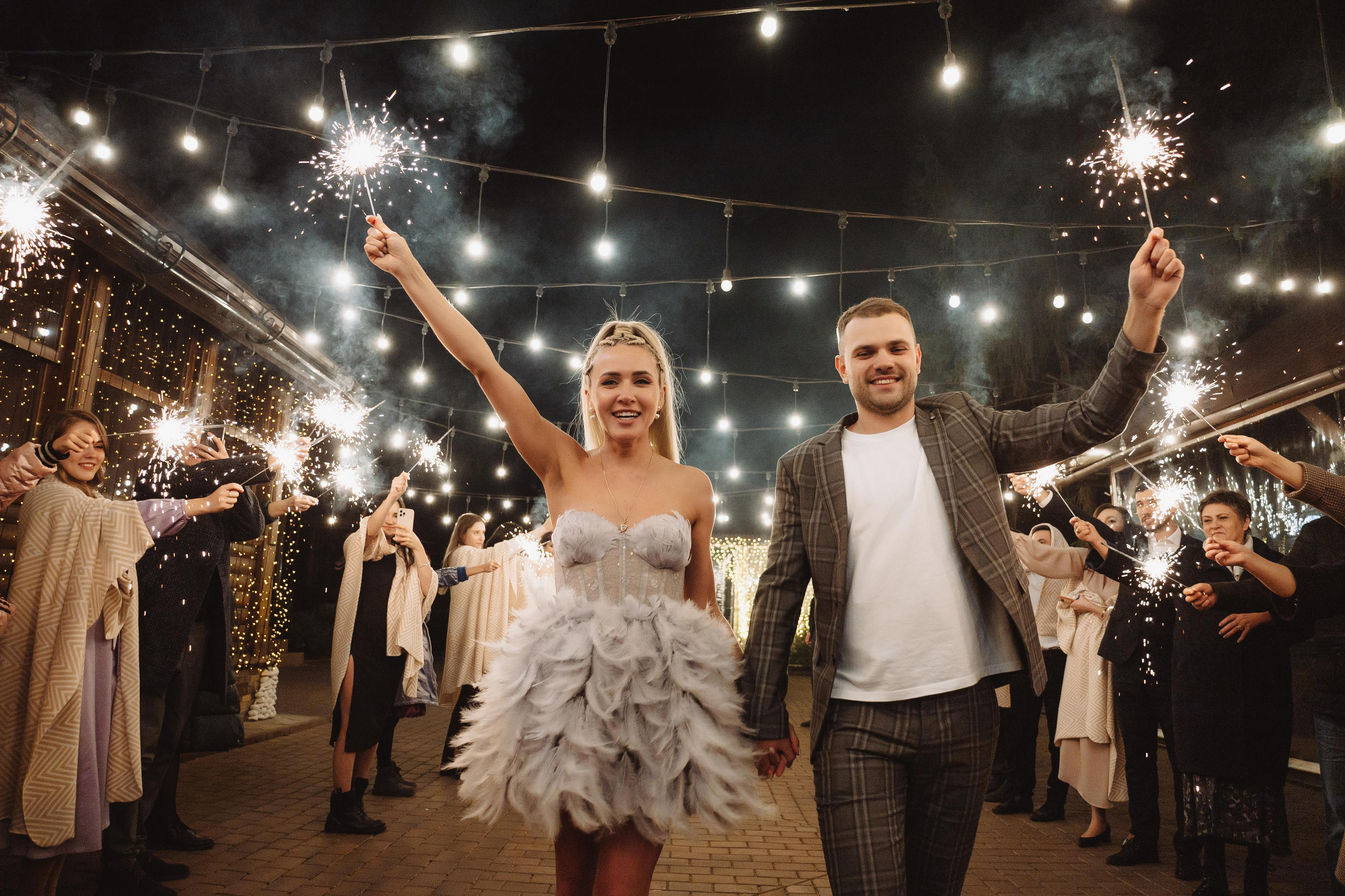 Светлана & Денис Прогулка+банкет. Фотограф Уфа Башкирия Мухаметянова Алина. Свадебный семейный портретный