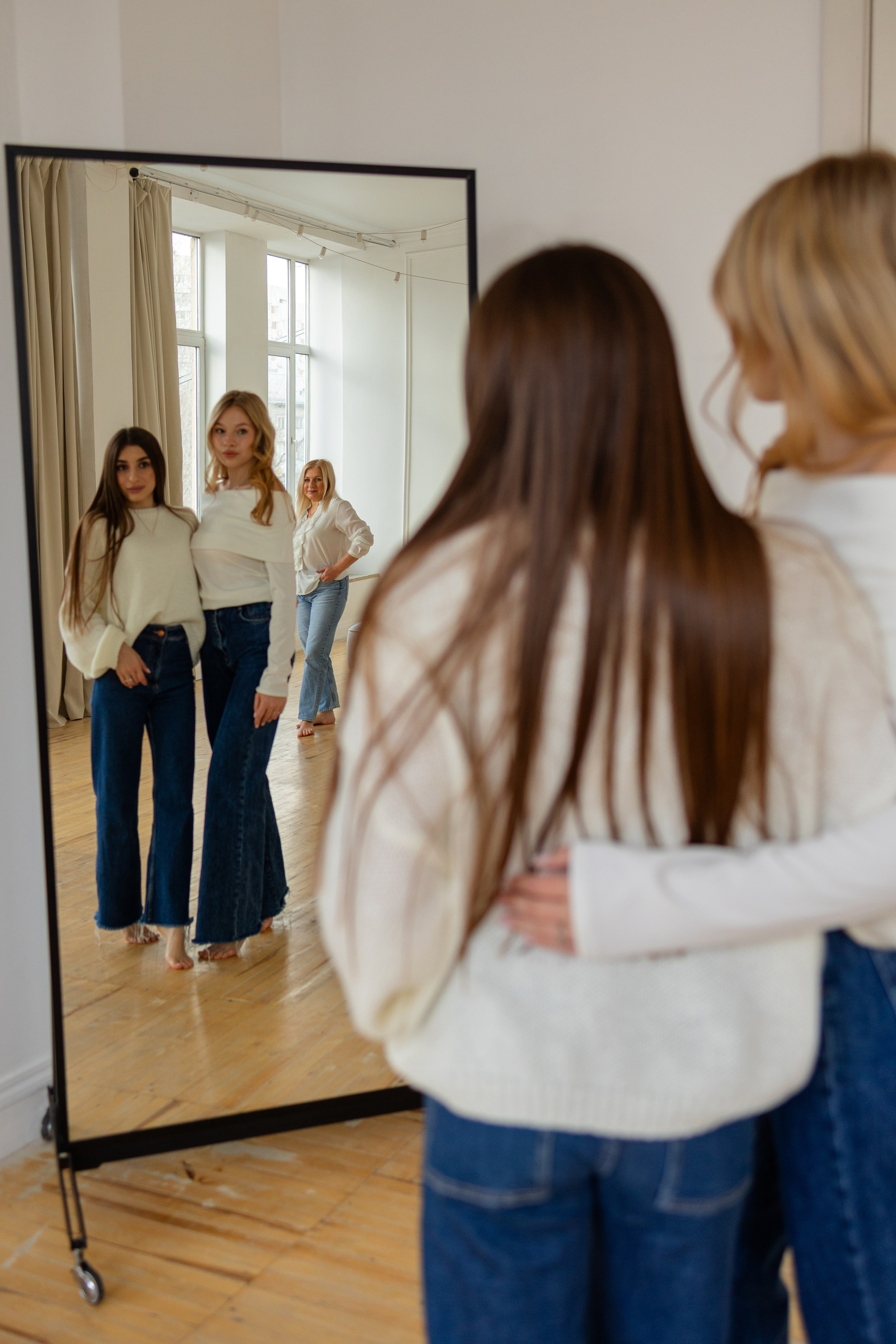 Мама и дочки. Привет! Меня зовут Эльвира, я фотограф в Екатеринбурге