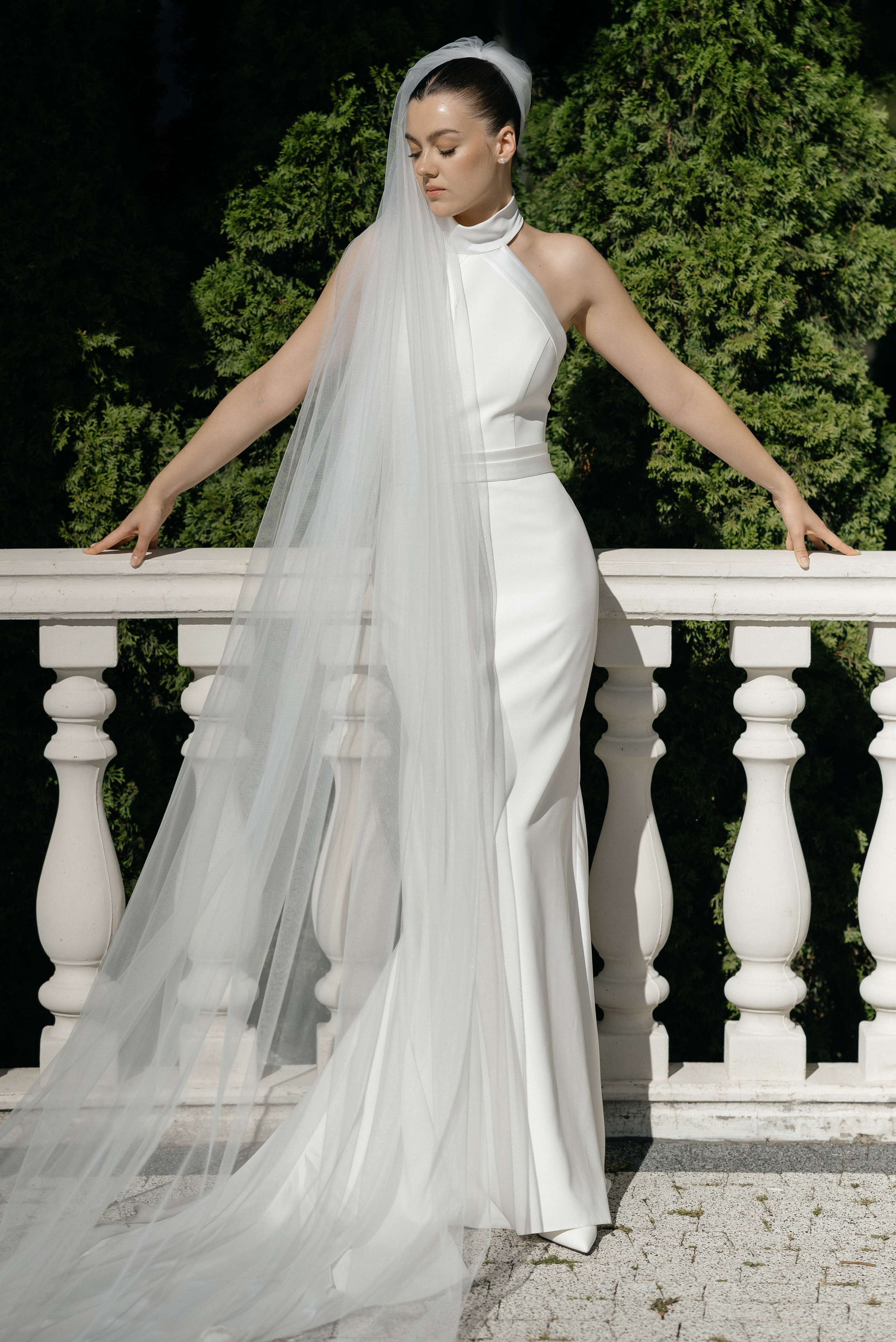 Wedding day in VERSAL PARK. Wedding PHOTOGRAPHER Andrew Vnukov