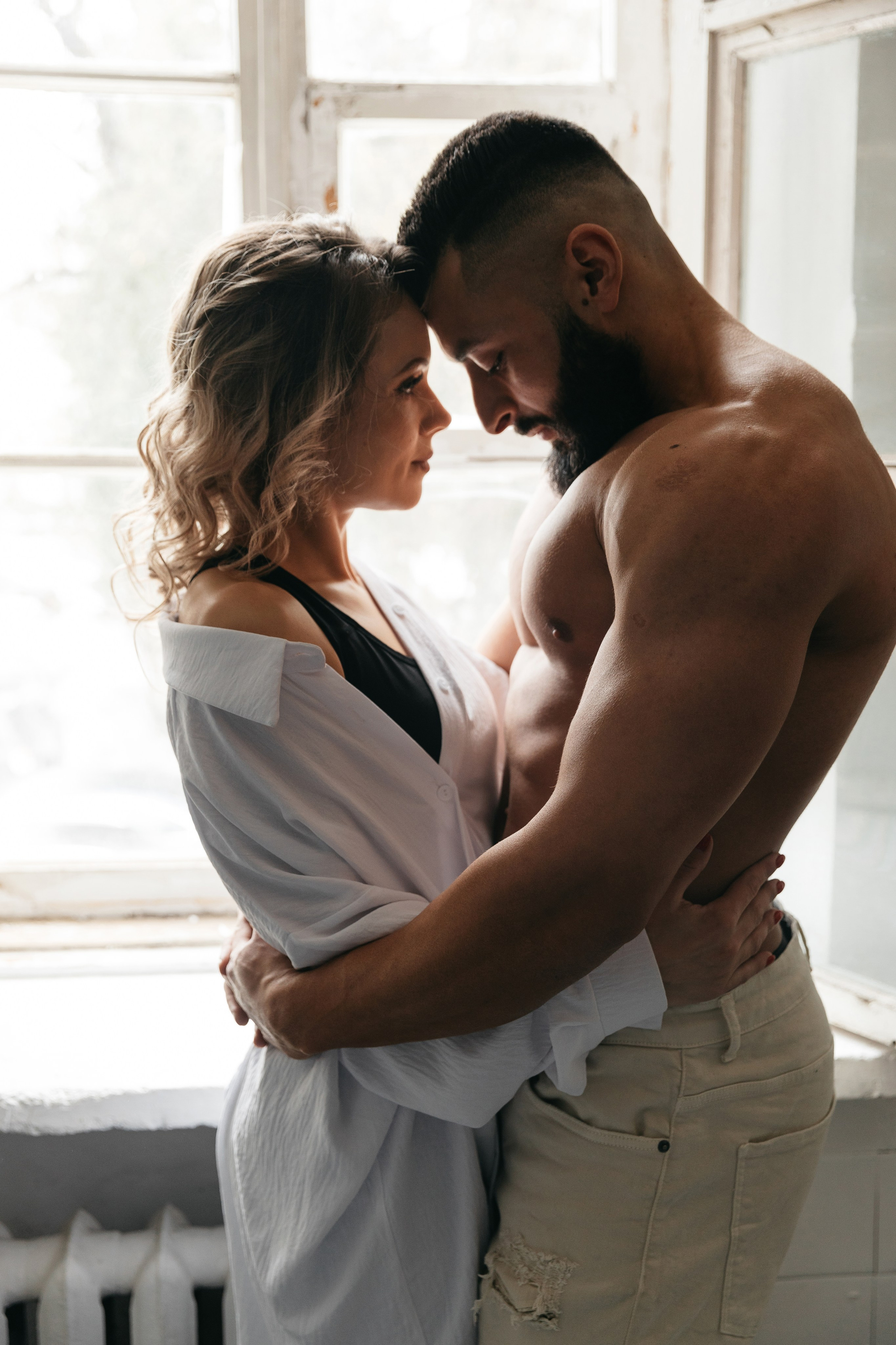 Оля и Уссама. Студия «Наше место». Дмитров. Фотограф в Твери Лагодная Яна