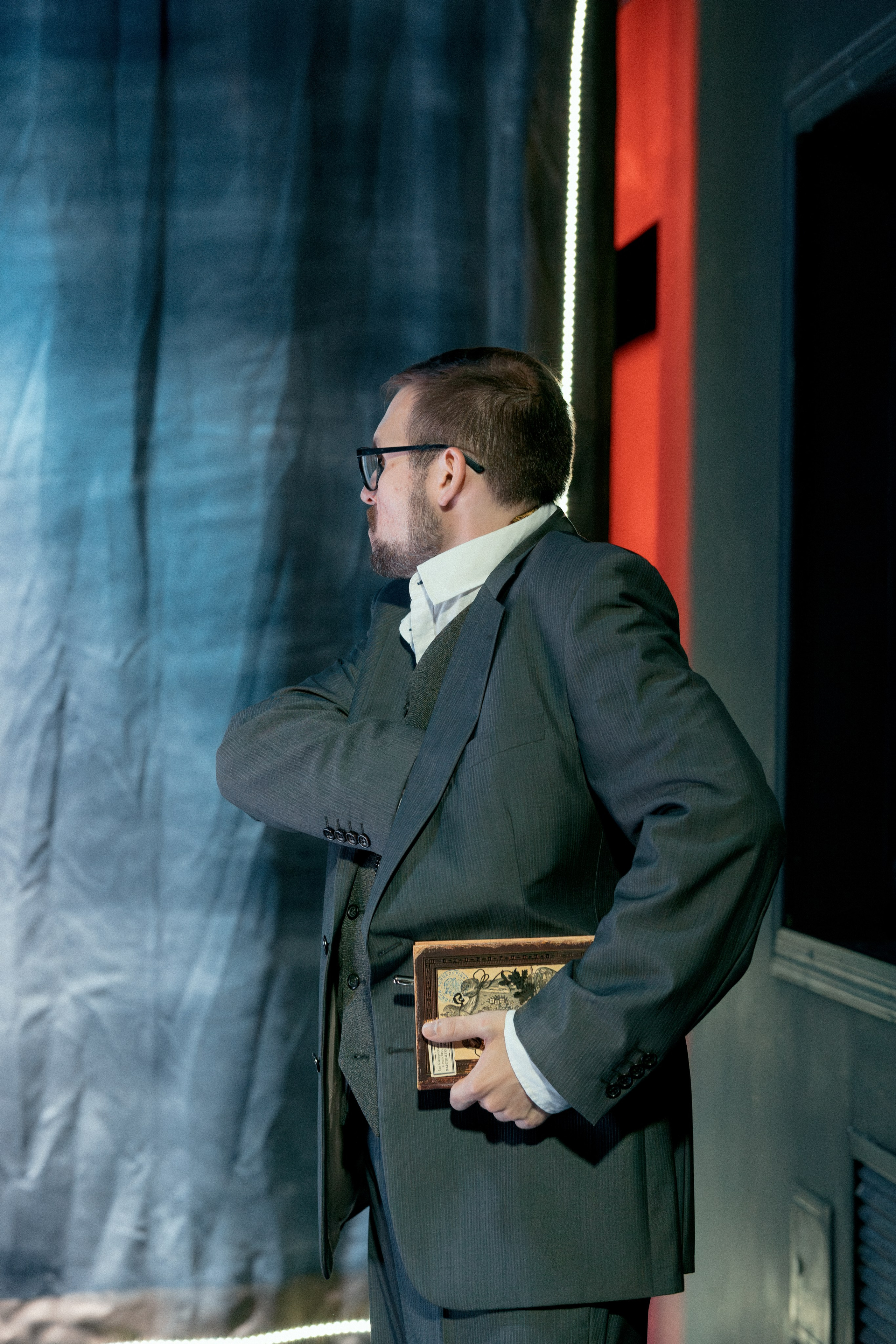 Спектакль «Женитьба». Репортажный и портретный фотограф Андрей Гаровский