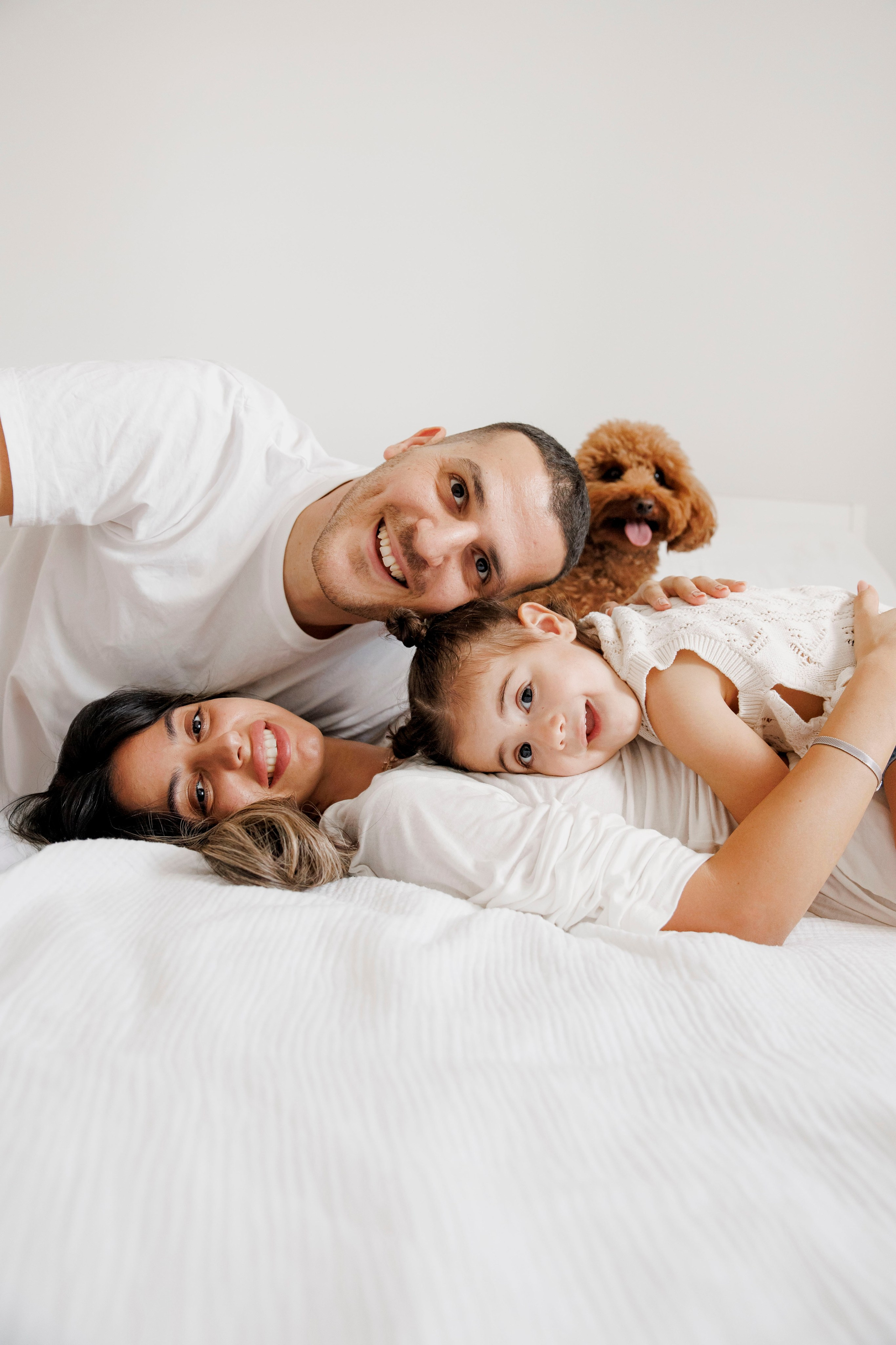 Family photoshoot at home. Главная
