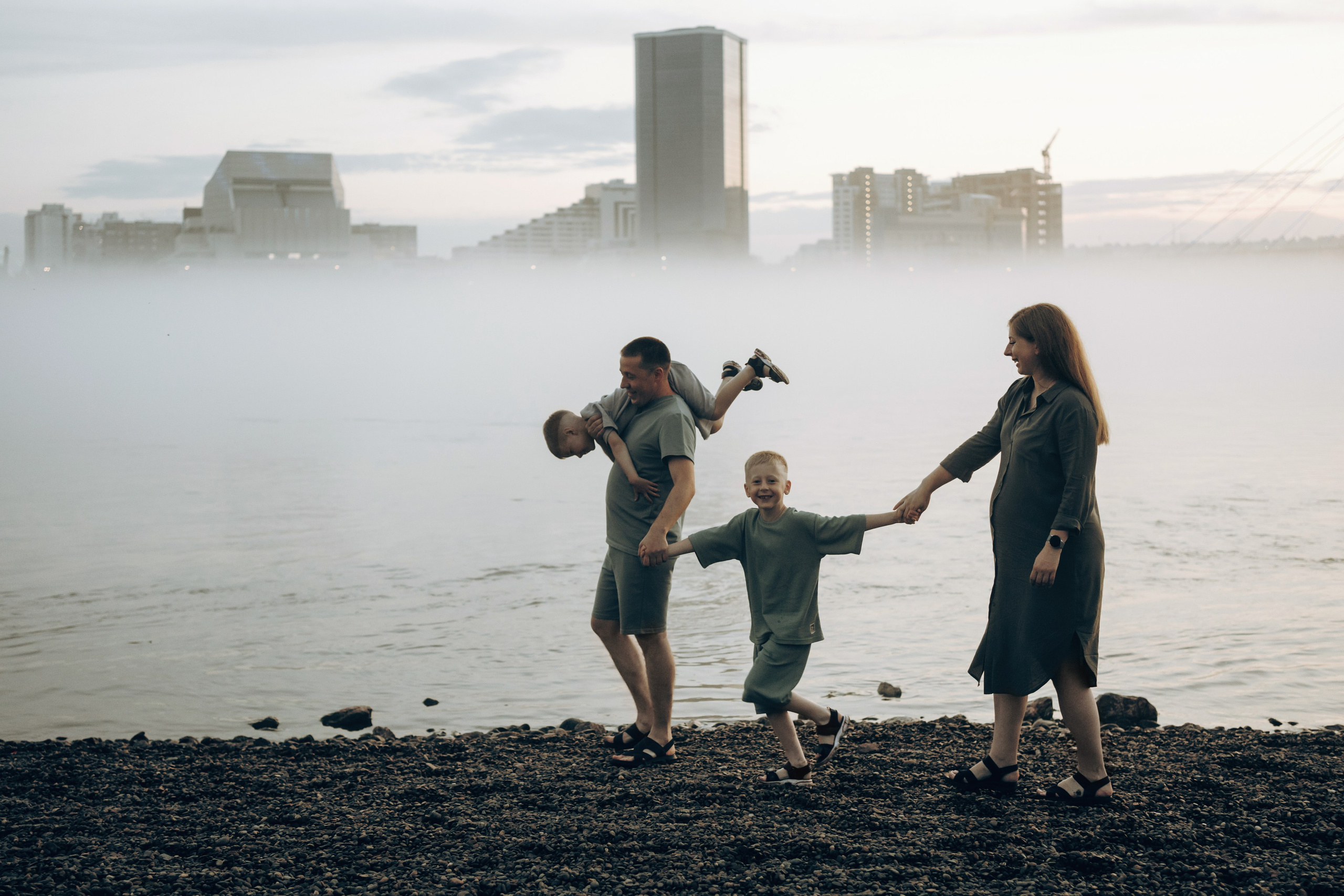 Семейный вечер после дождя. Фотограф Контузорова Ольга