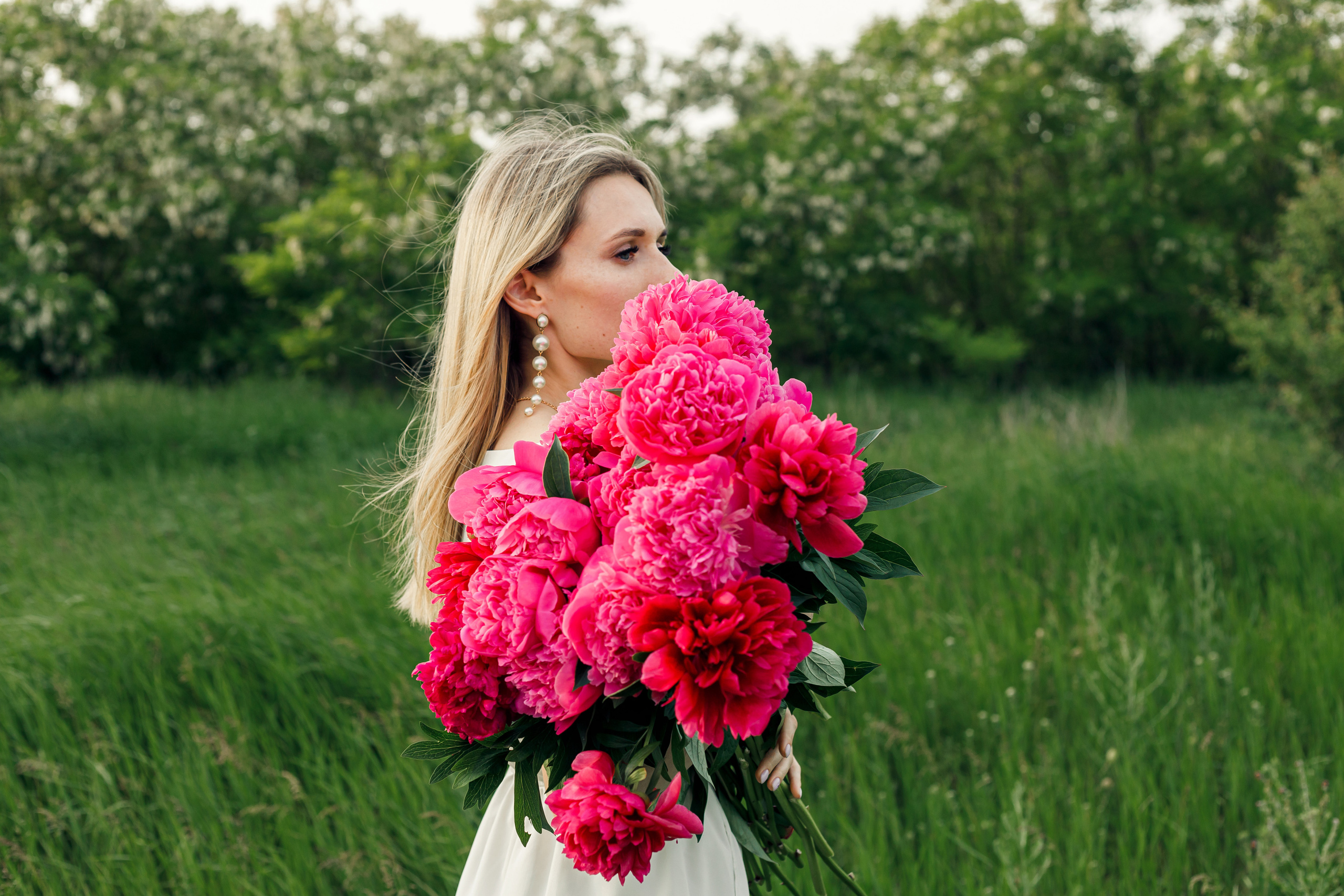 Фотосессия с пионами на природе. Свадебный и семейный фотограф в Краснодарском крае Мария Данилкина