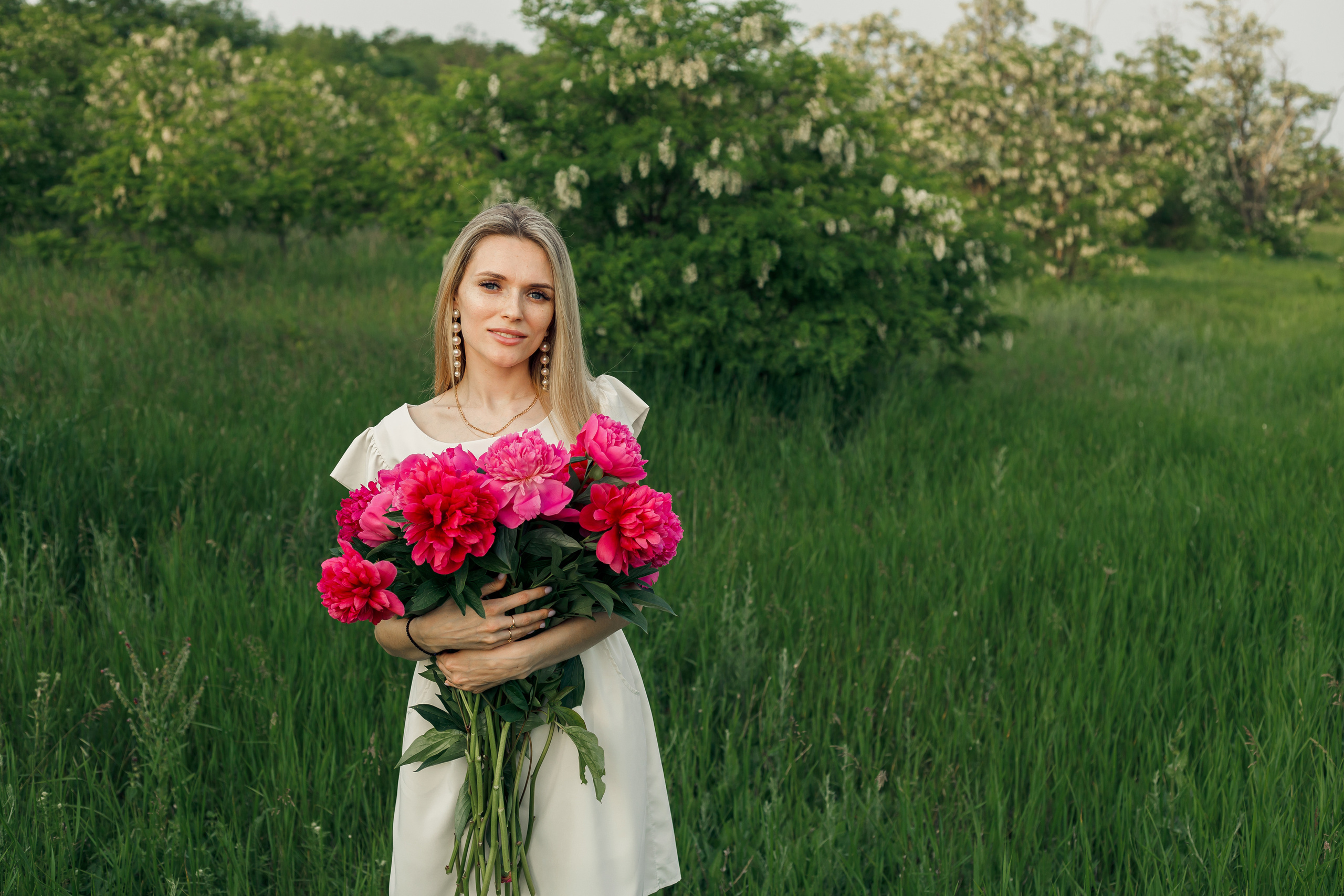 Фотосессия с пионами на природе. Свадебный и семейный фотограф в Краснодарском крае Мария Данилкина