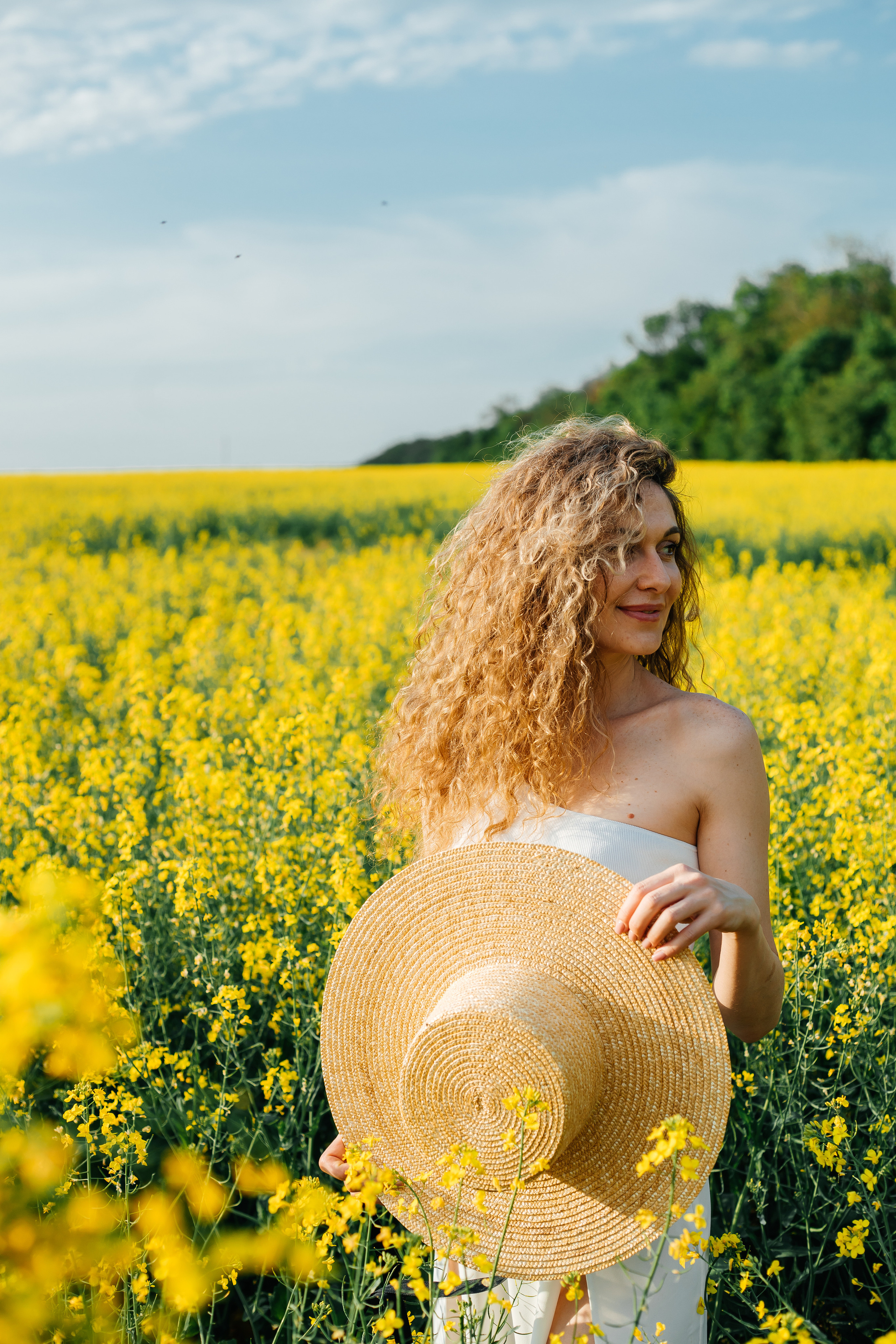 Семейная фотосессия в рапсовом поле. Свадебный и семейный фотограф в Краснодарском крае Мария Данилкина