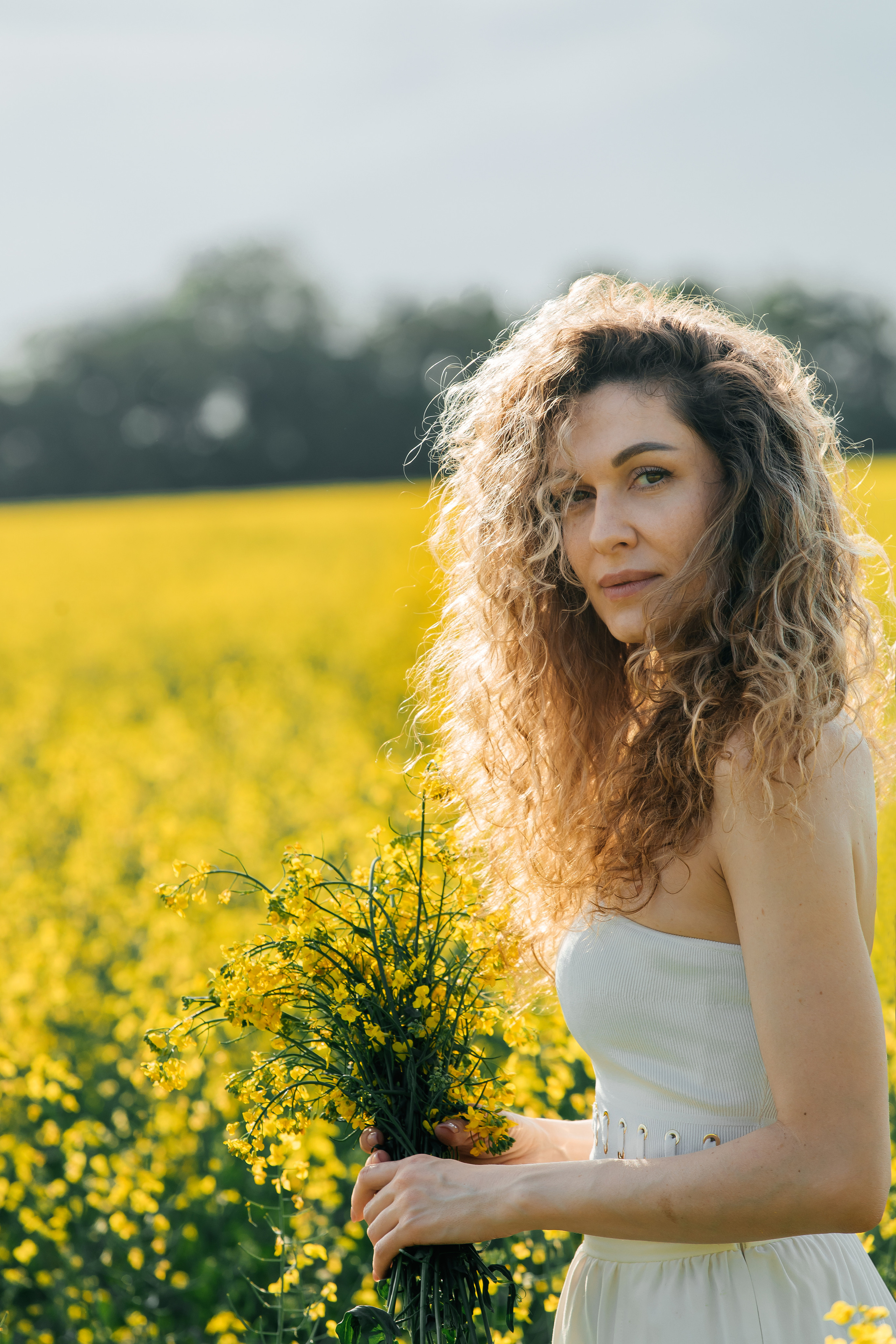 Семейная фотосессия в рапсовом поле. Свадебный и семейный фотограф в Краснодарском крае Мария Данилкина