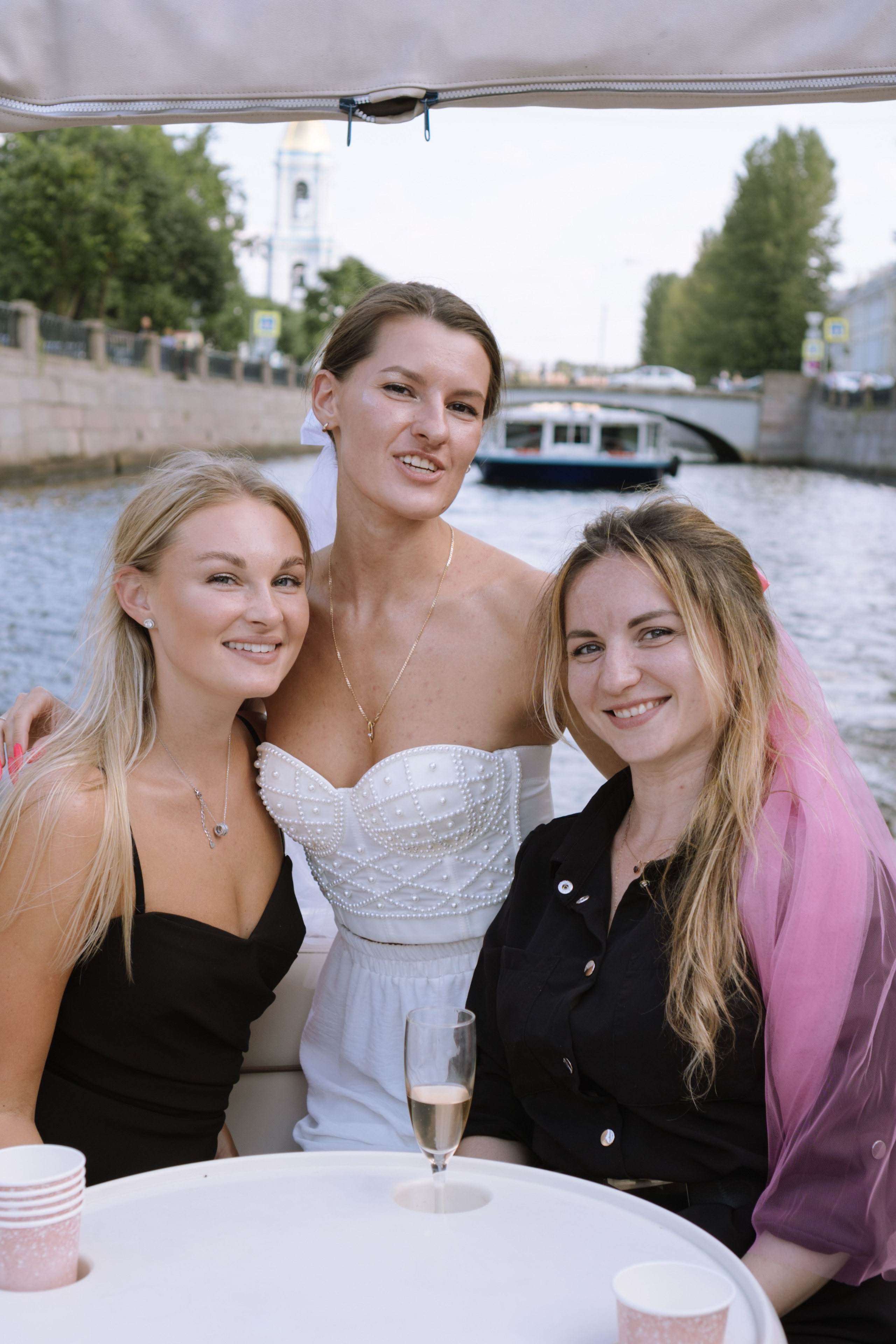 ДЕВИЧНИК НА КАТЕРЕ. Профессиональный фотограф, Санкт-Петербург — Виктория Богомолова