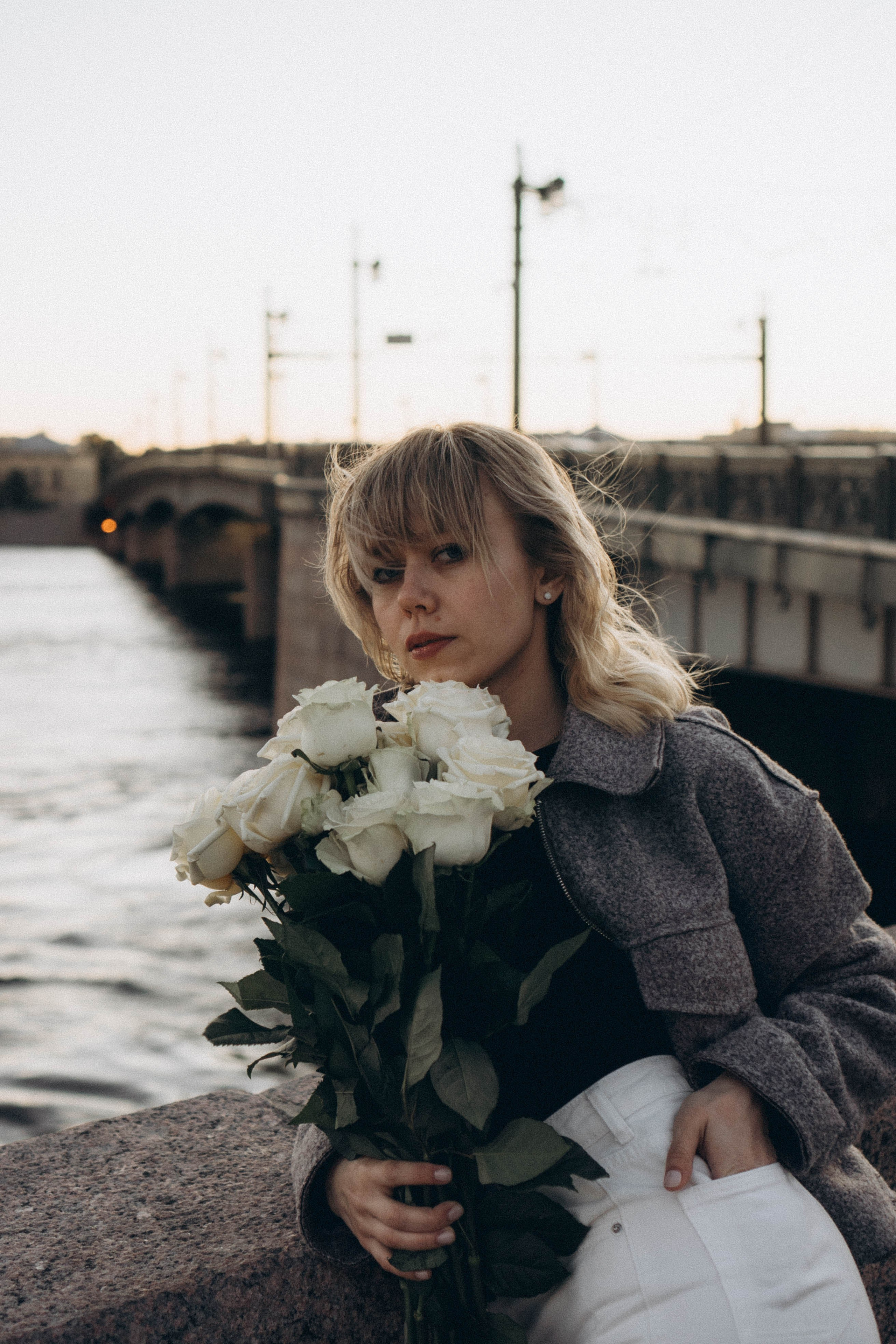 ПРОГУЛКА ПО ГОРОДУ В БЕЛЫЕ НОЧИ (другой вариант). Профессиональный фотограф, Санкт-Петербург — Виктория Богомолова