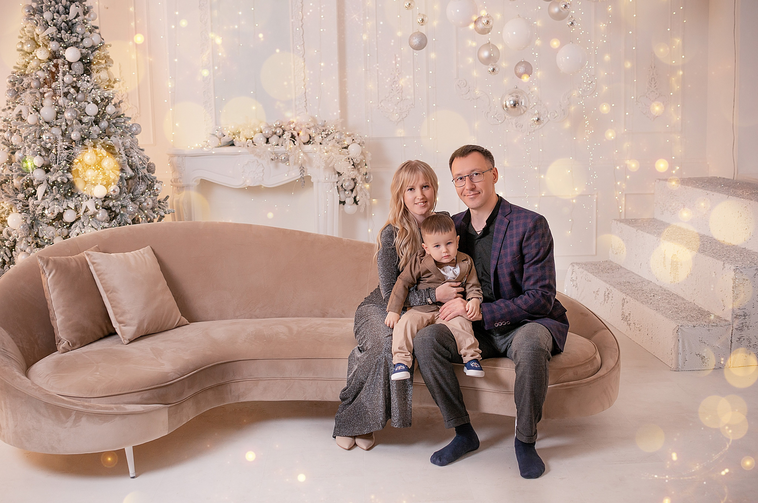 Новогодняя семейная фотосессия в Краснодаре 2023-2024. Фотограф новорожденных Краснодар Малышенко Надежда