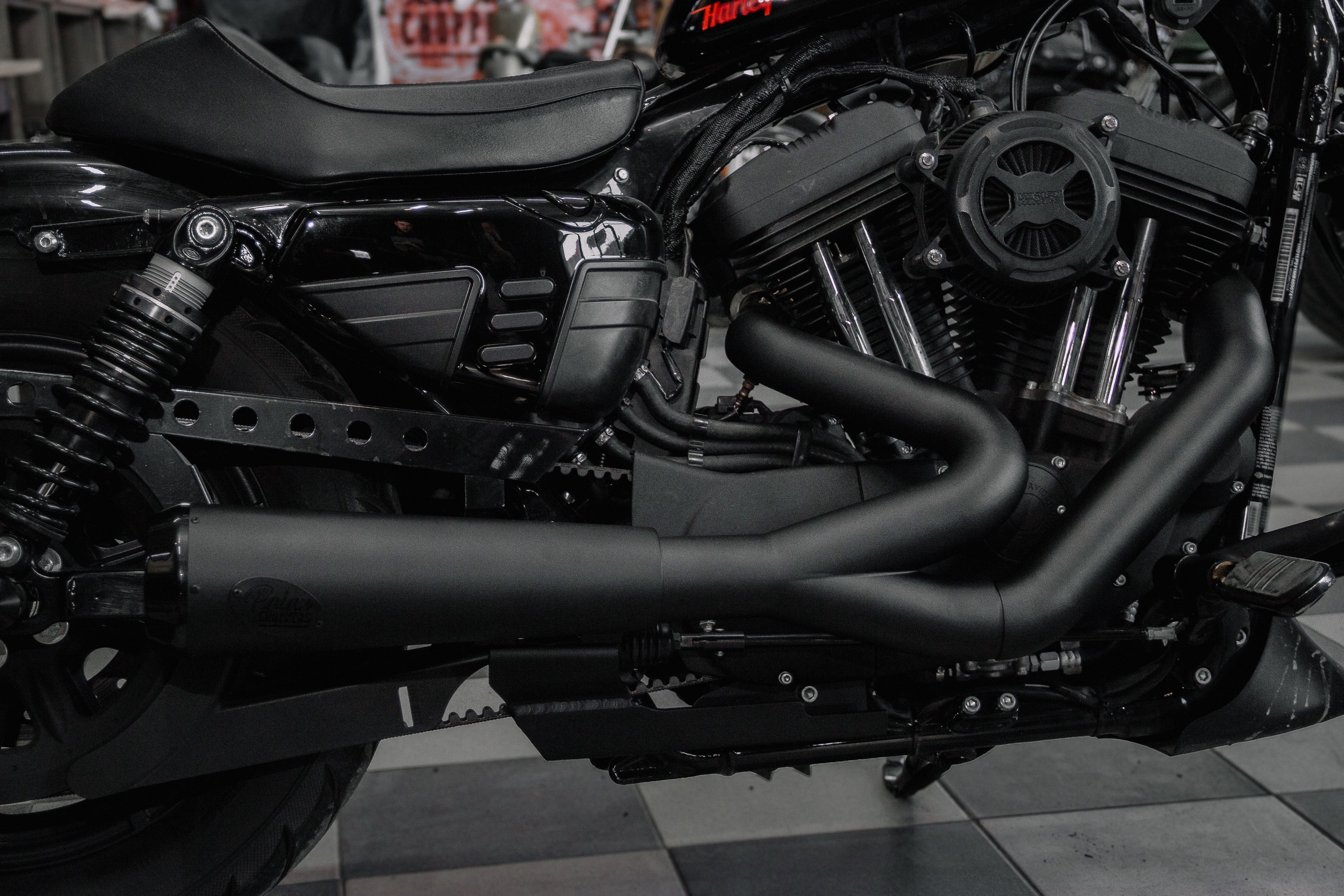 HD Sportster 1200 48i 2/1. ......