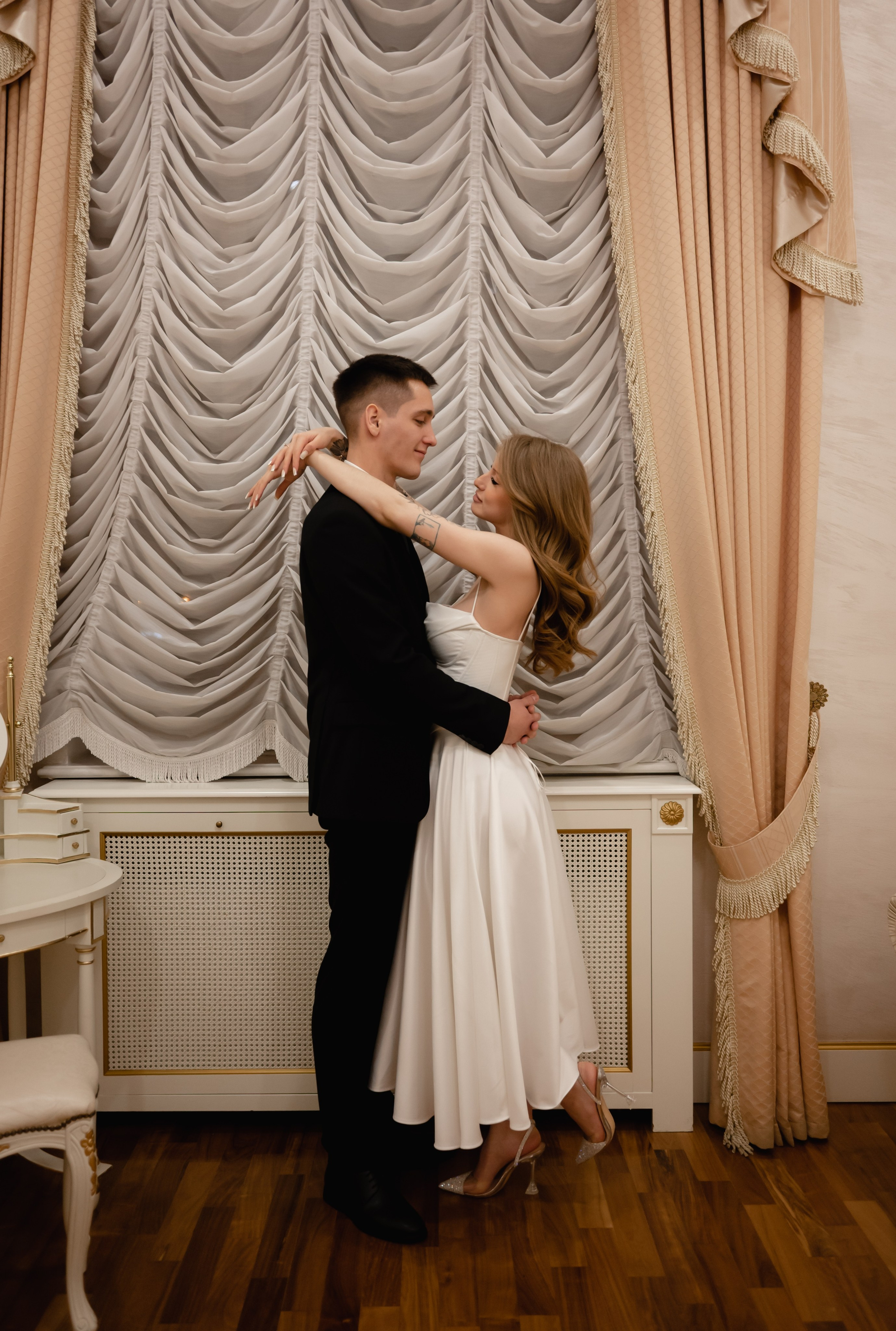 Свадебная фотосессия в Тюмени. Свадебный фотограф Тюмень Анастасия Битная