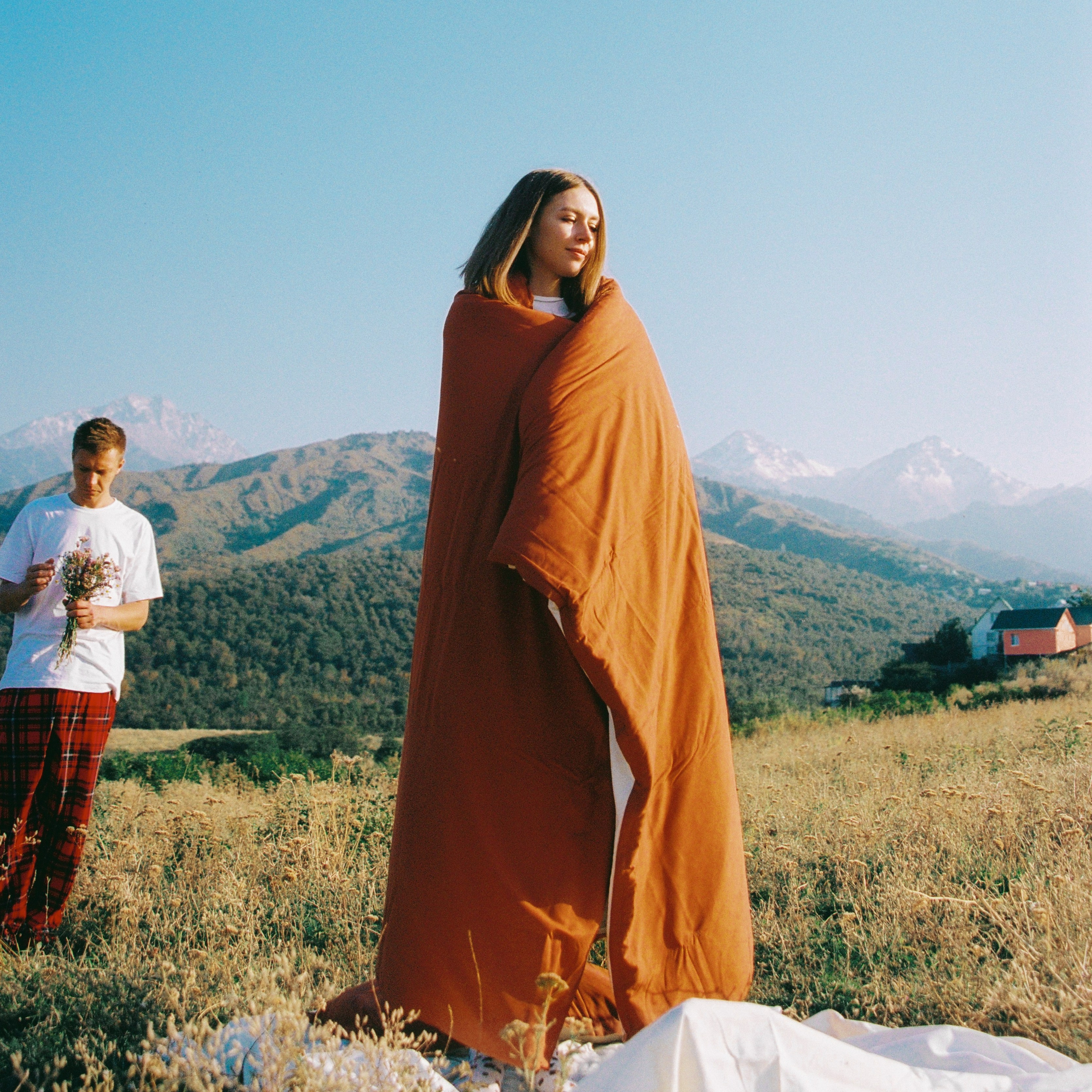 СЕГОДНЯ БУРИ НЕЖНЫ. Главная