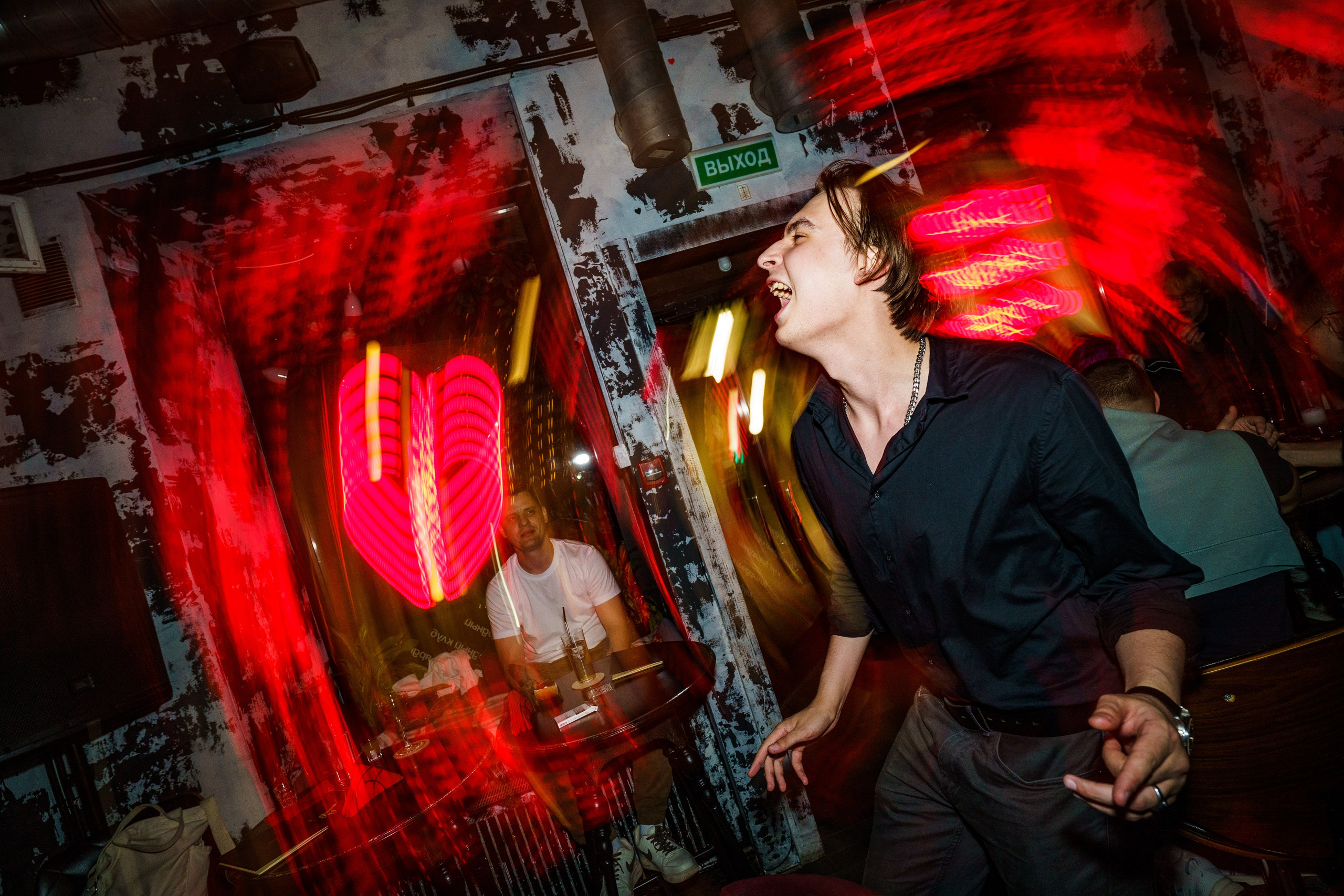 Бар разбитых сердец. DJ Guitacidelli. Концертный и репортажный фотограф в Санкт-Петербурге Слава Пахомов