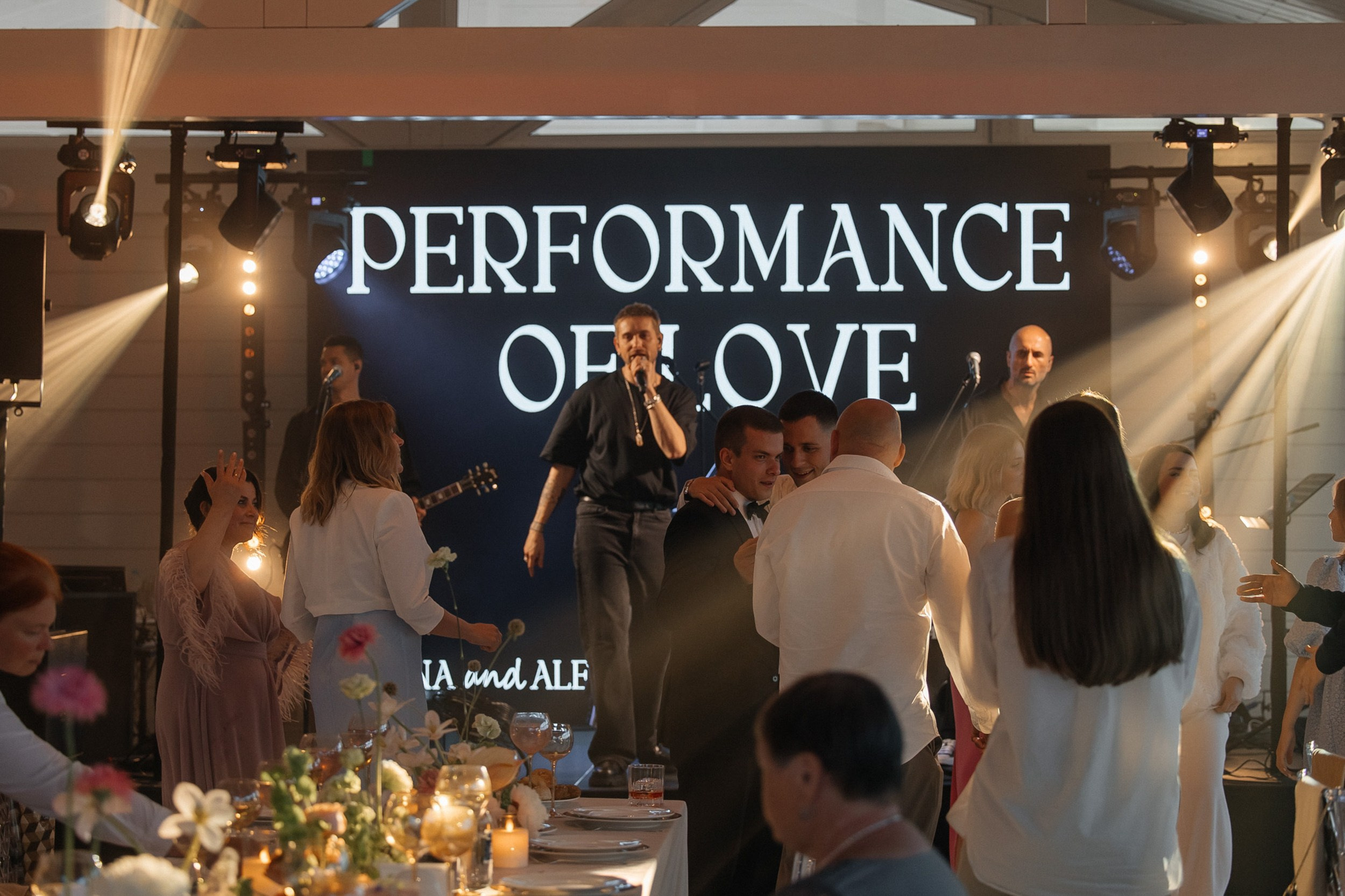 Perfomance of love. Свадебный фотограф Москва