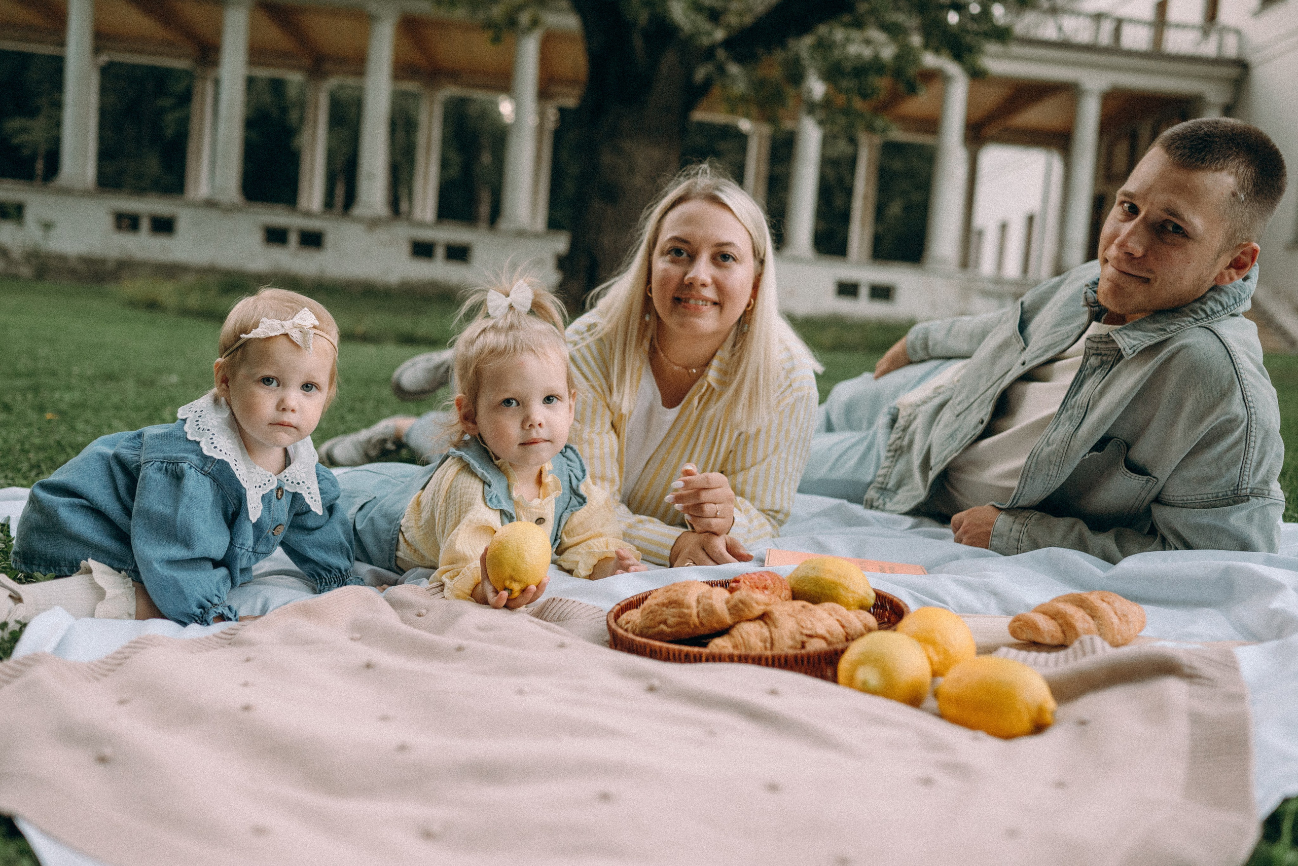 Петр, Людмила, Ася и Паулина. Семейный фотограф Юлия Власова