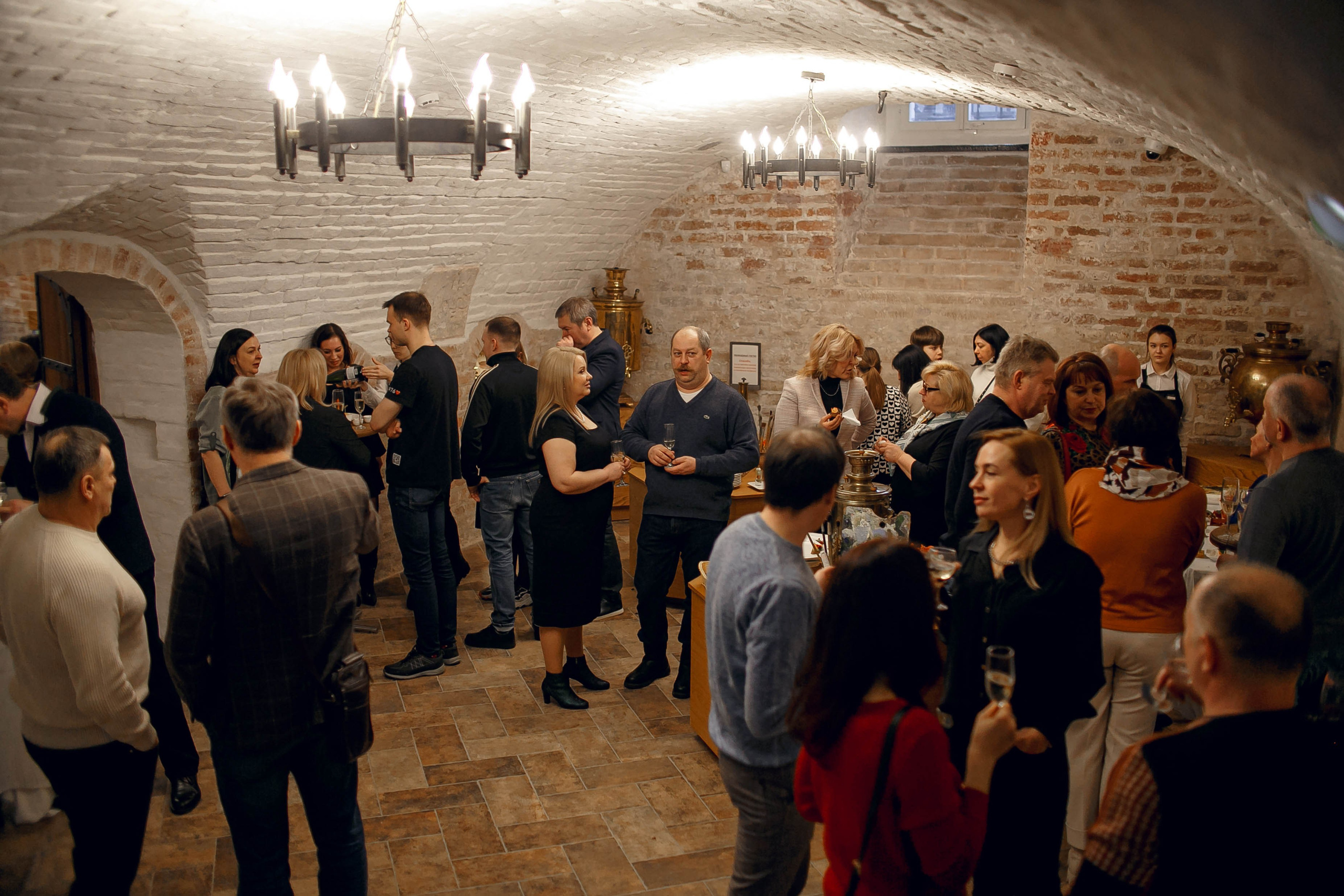 Выставка работ Максима Теплова. Ваш репортажный фотограф Артемий Антонов