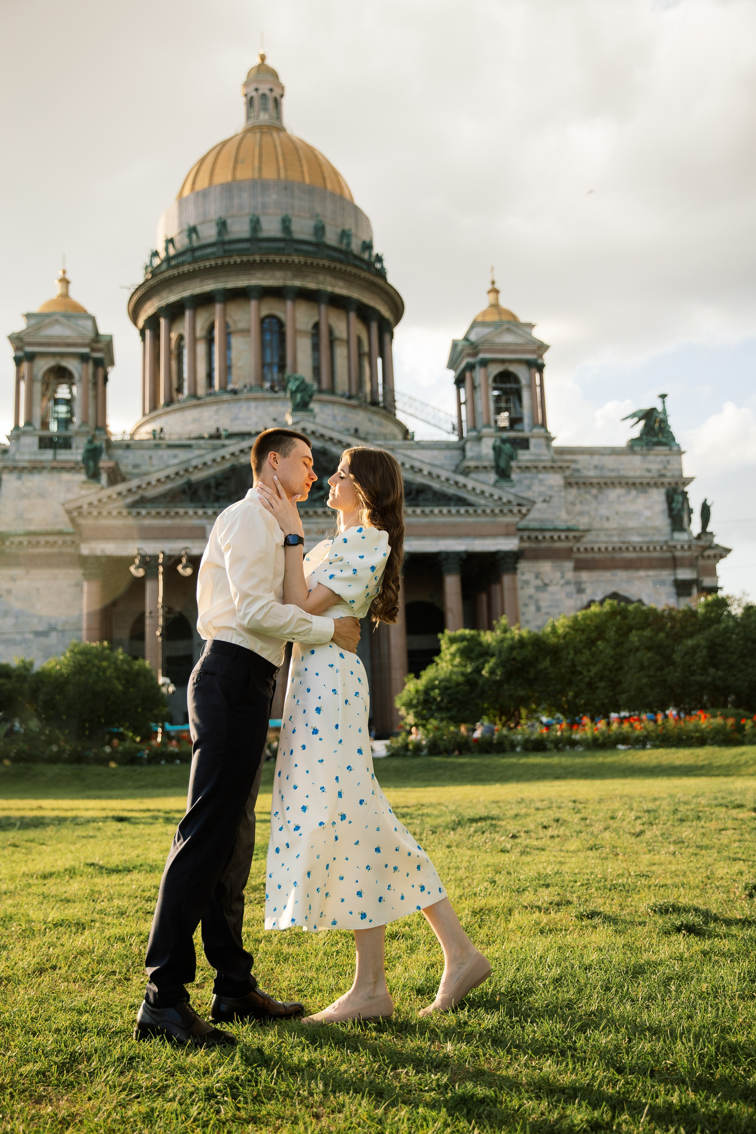 Исаакиевская пл., здание Зак.собрания. Семейный фотограф Толстикова Кристина