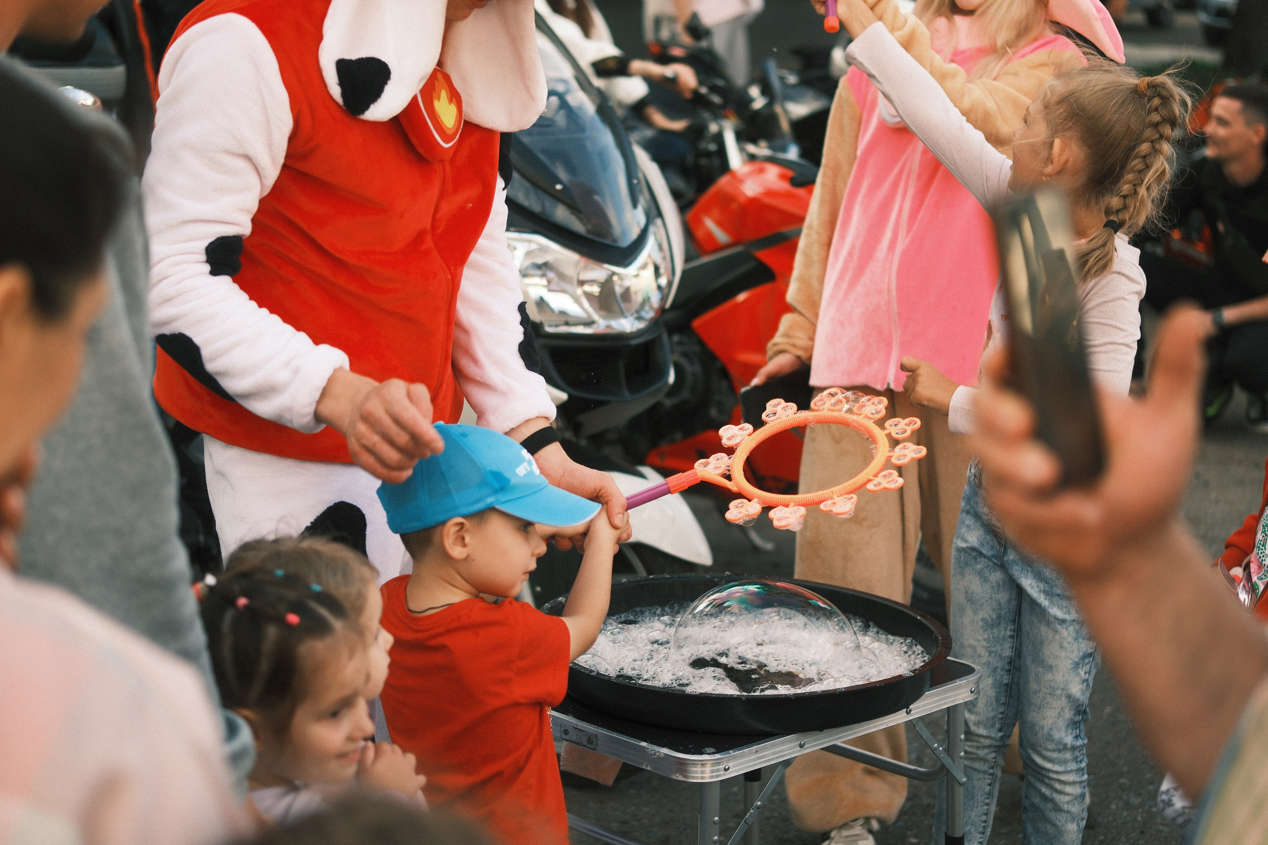 Выставка ретро автомобилей Нижнекамск ЦКИ База. Свадебный Фотограф в Нижнекамск Татарстан Максим Липин
