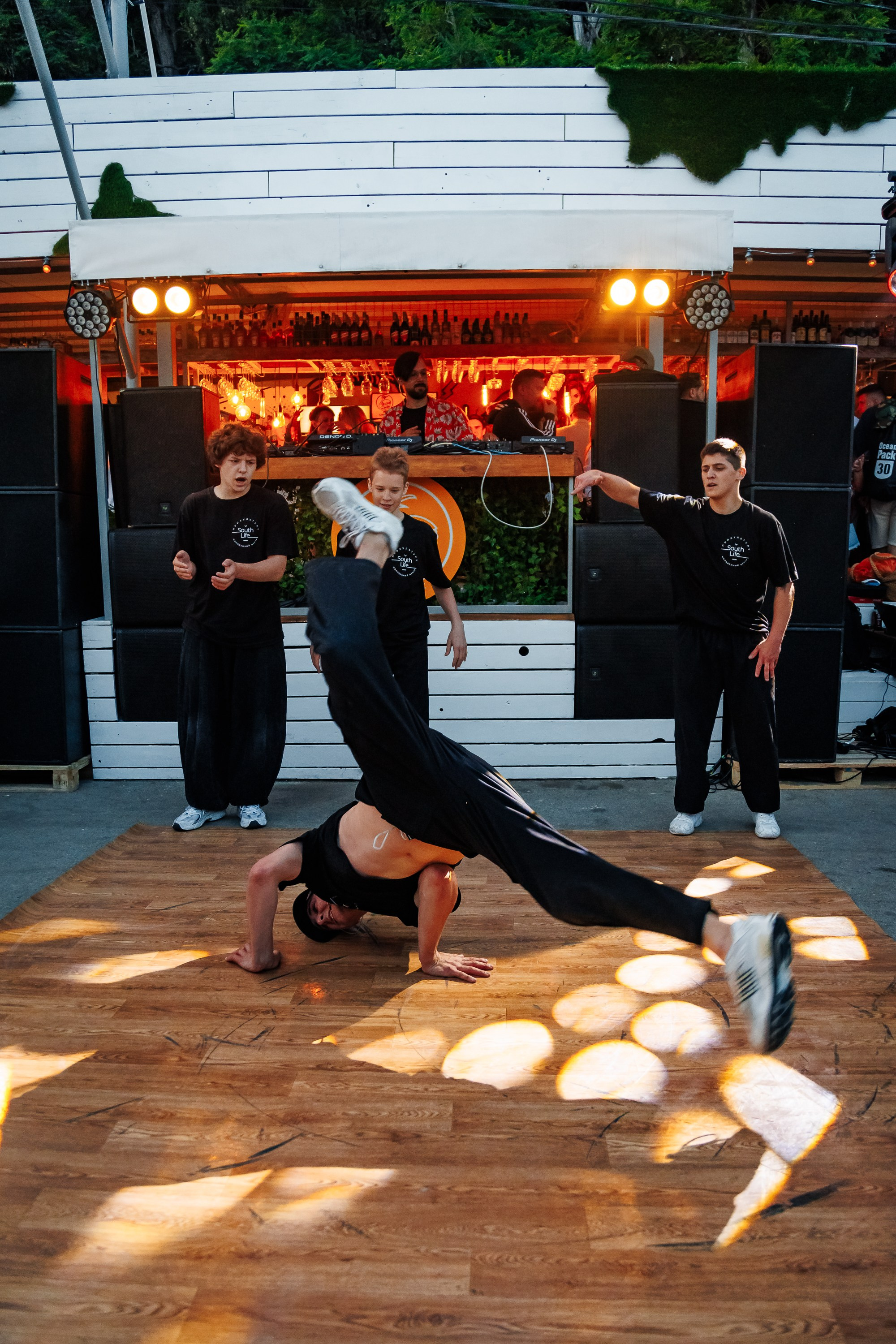 Открытие сезона в HUNGRY BIRD_Симеиз_Крым_14.06.2025. Аминов Руслан | Фотограф