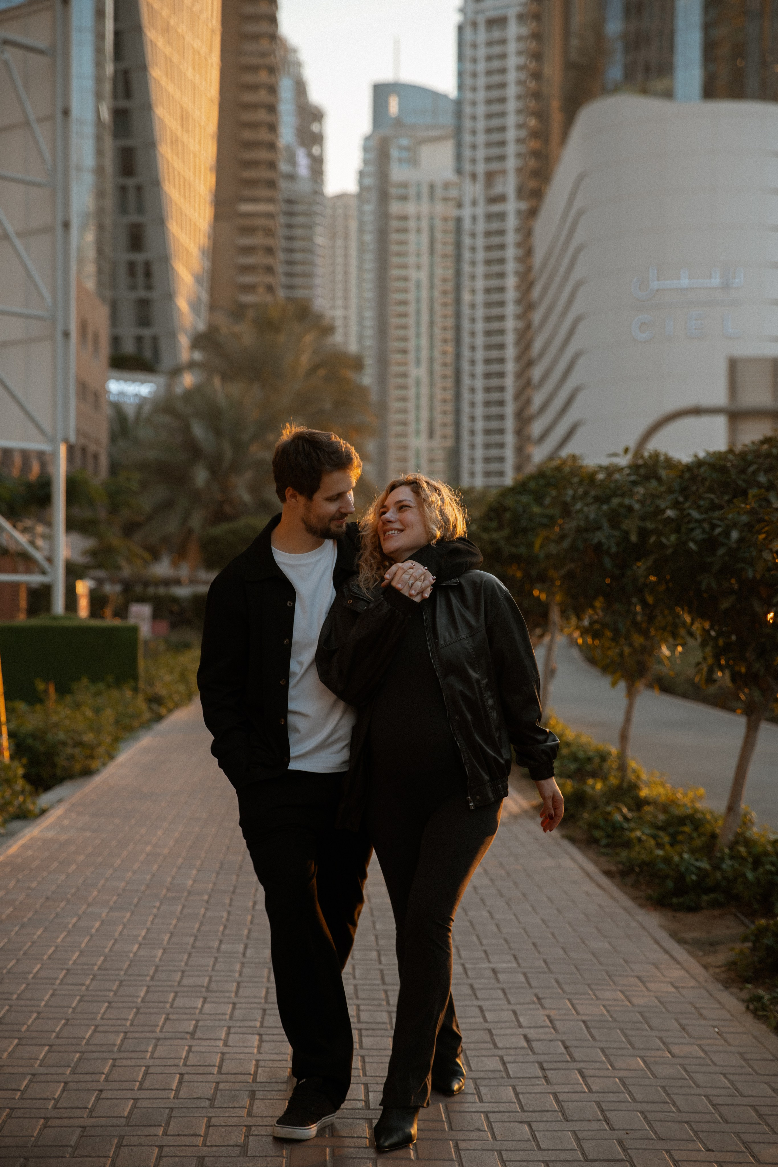 Street Style pregnancy. Валерия Солнцева свадебный и семейный фотограф