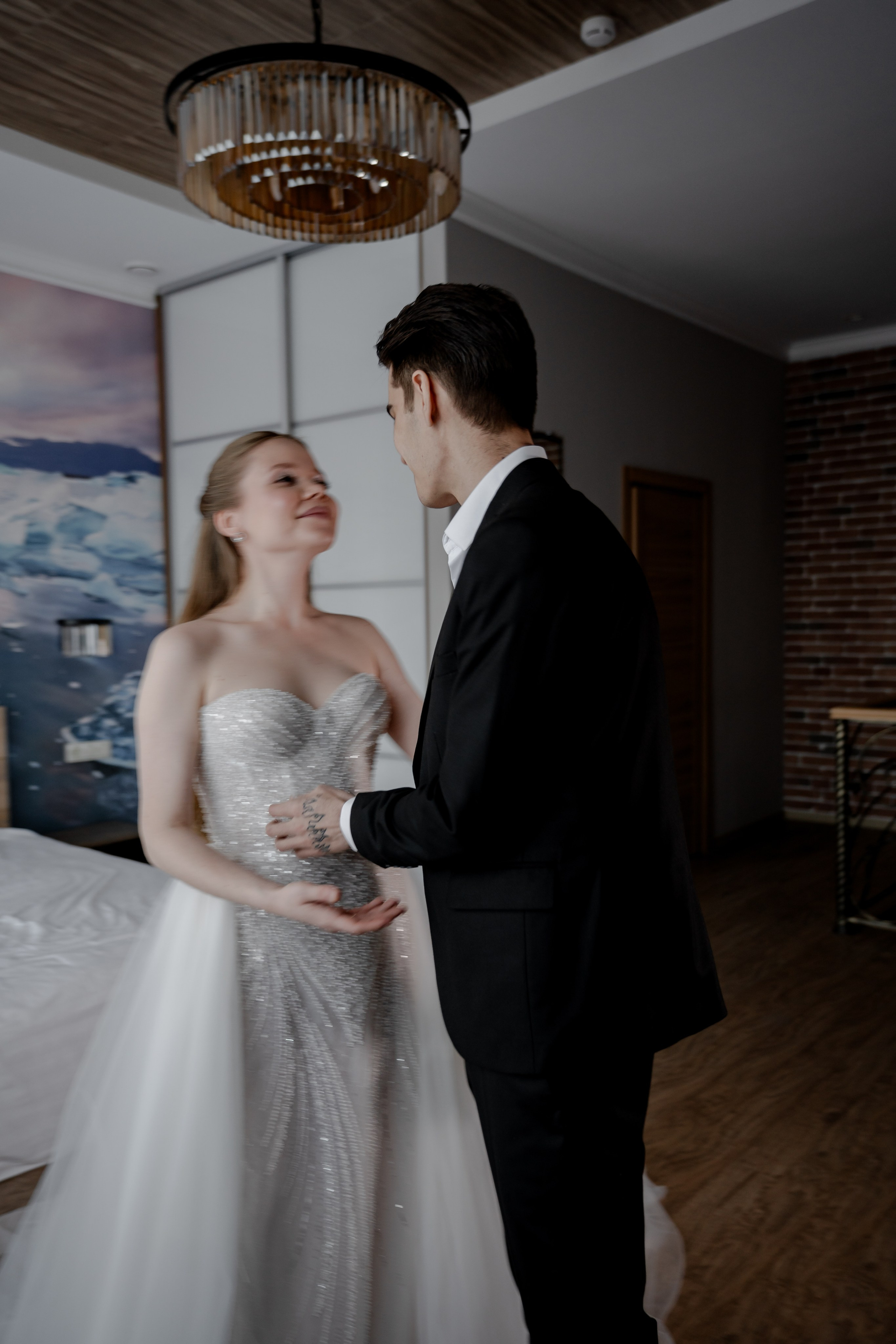 СВАДЕБНАЯ СЬЕМКА СБОРОВ В ОТЕЛЕ И ВЫЕЗД НА ЦЕРЕМОНИЮ (СНЯТО В СИБИРЕ В НИЖНЕВАРТОВСКЕ)М. Профессиональный фотограф, Санкт-Петербург — Виктория Богомолова